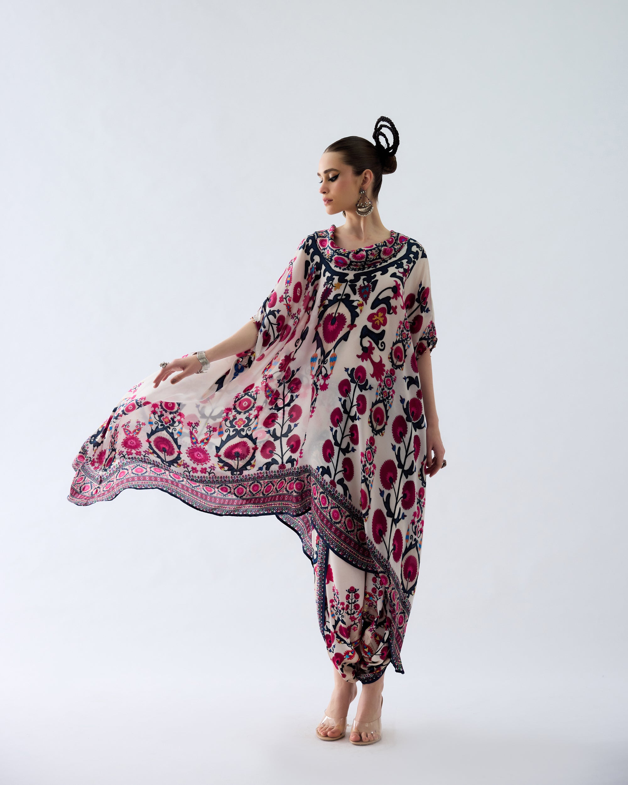 Bukhara : Lavanya/Sonth - Raspberry