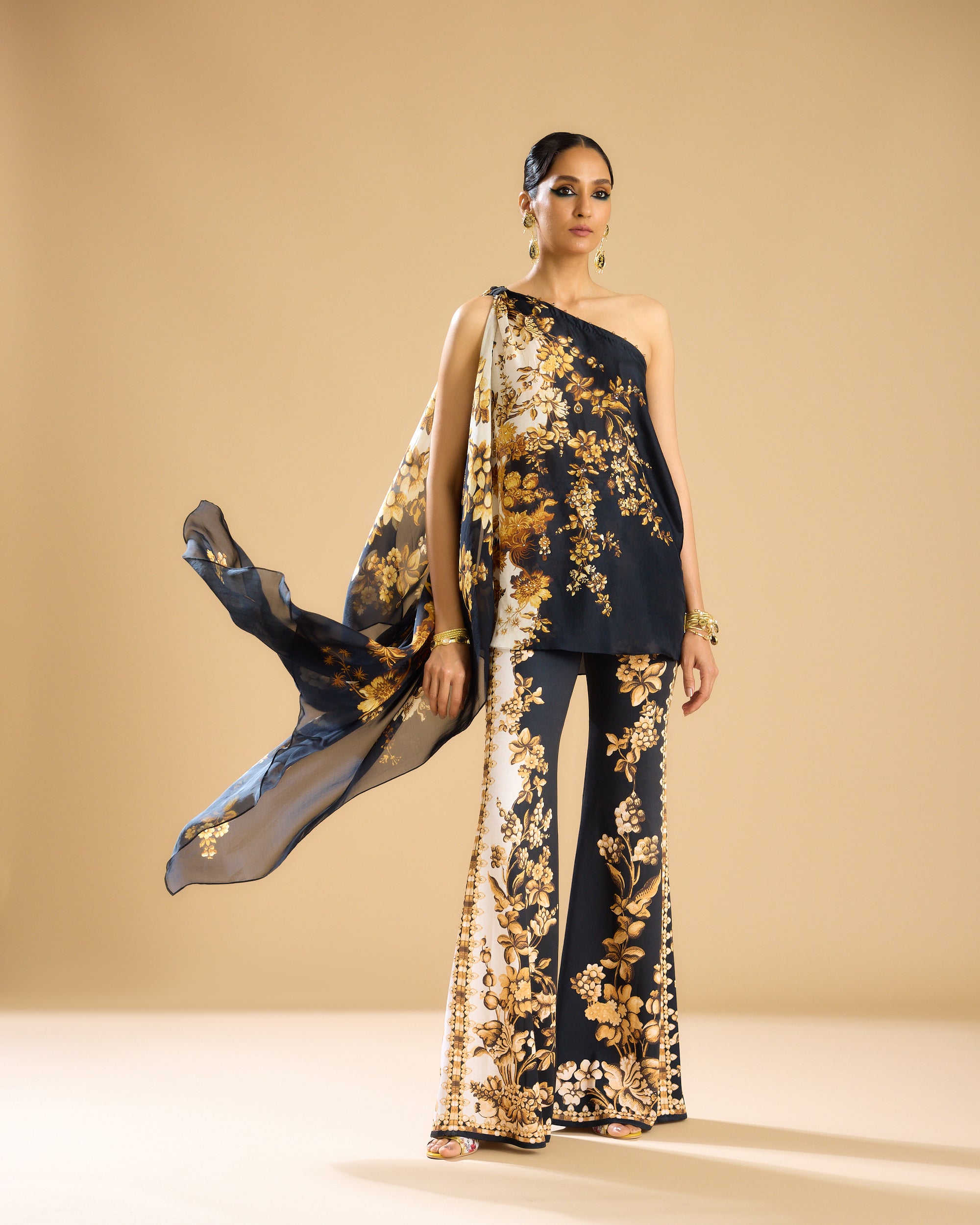 Nizam : Sara - Black/Gold