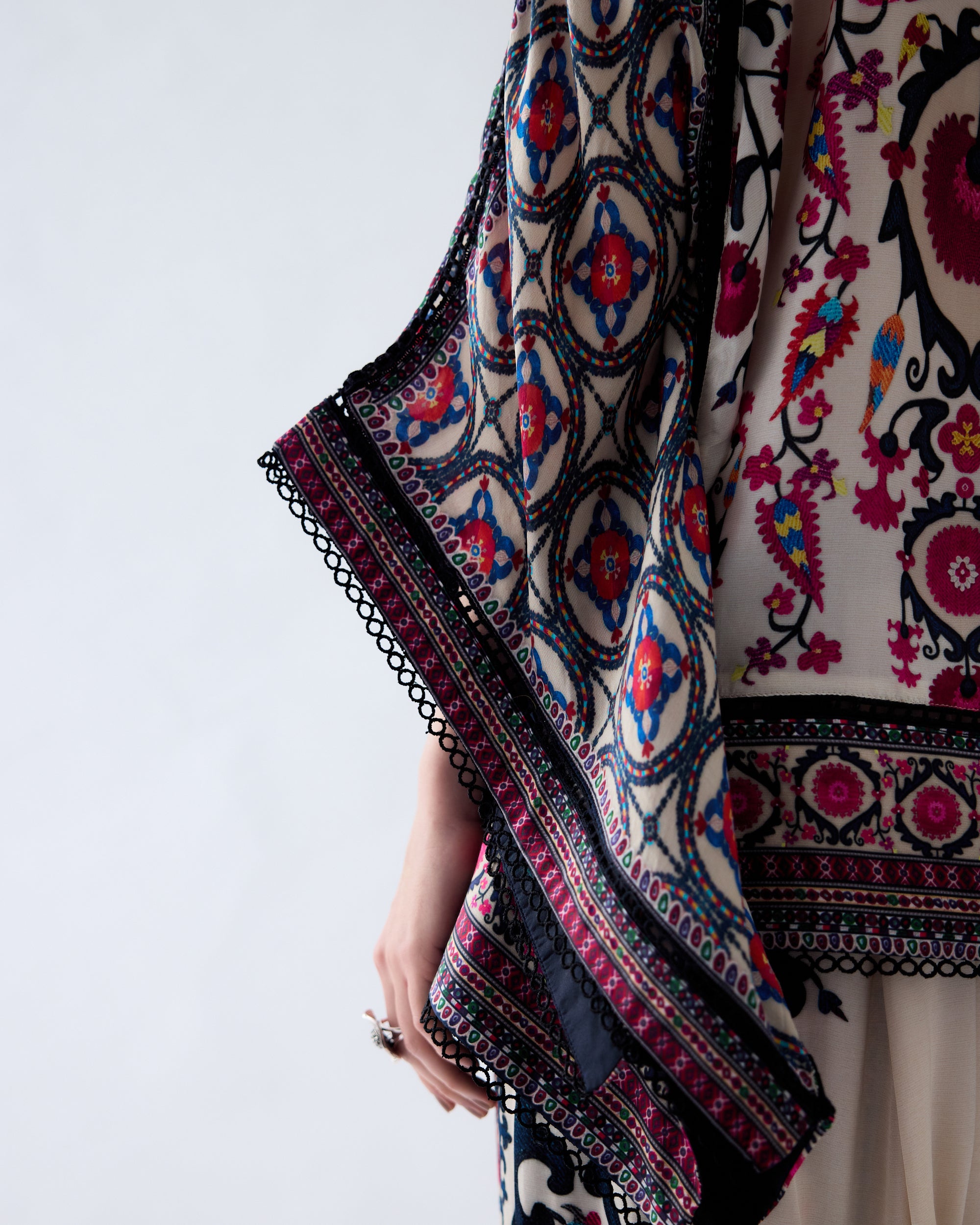 Bukhara : Ramona/Sonth - Raspberry