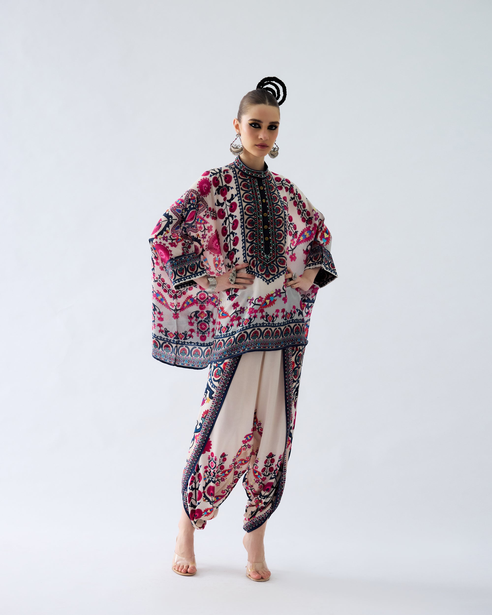 Bukhara : Chanel/Sonth - Raspberry