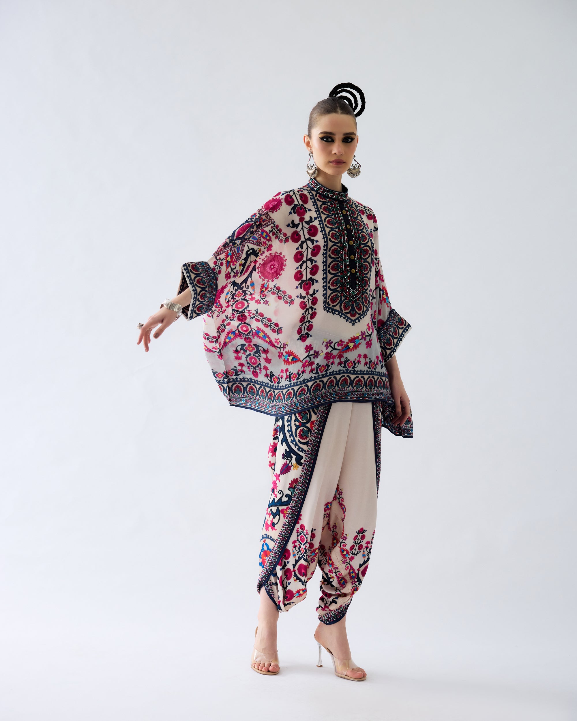 Bukhara : Chanel/Sonth - Raspberry