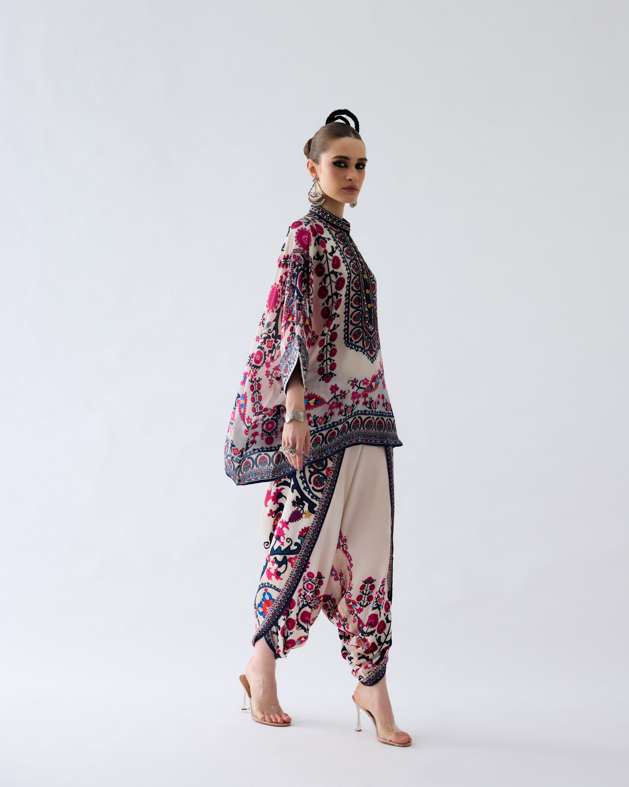 Bukhara : Chanel/Sonth - Raspberry