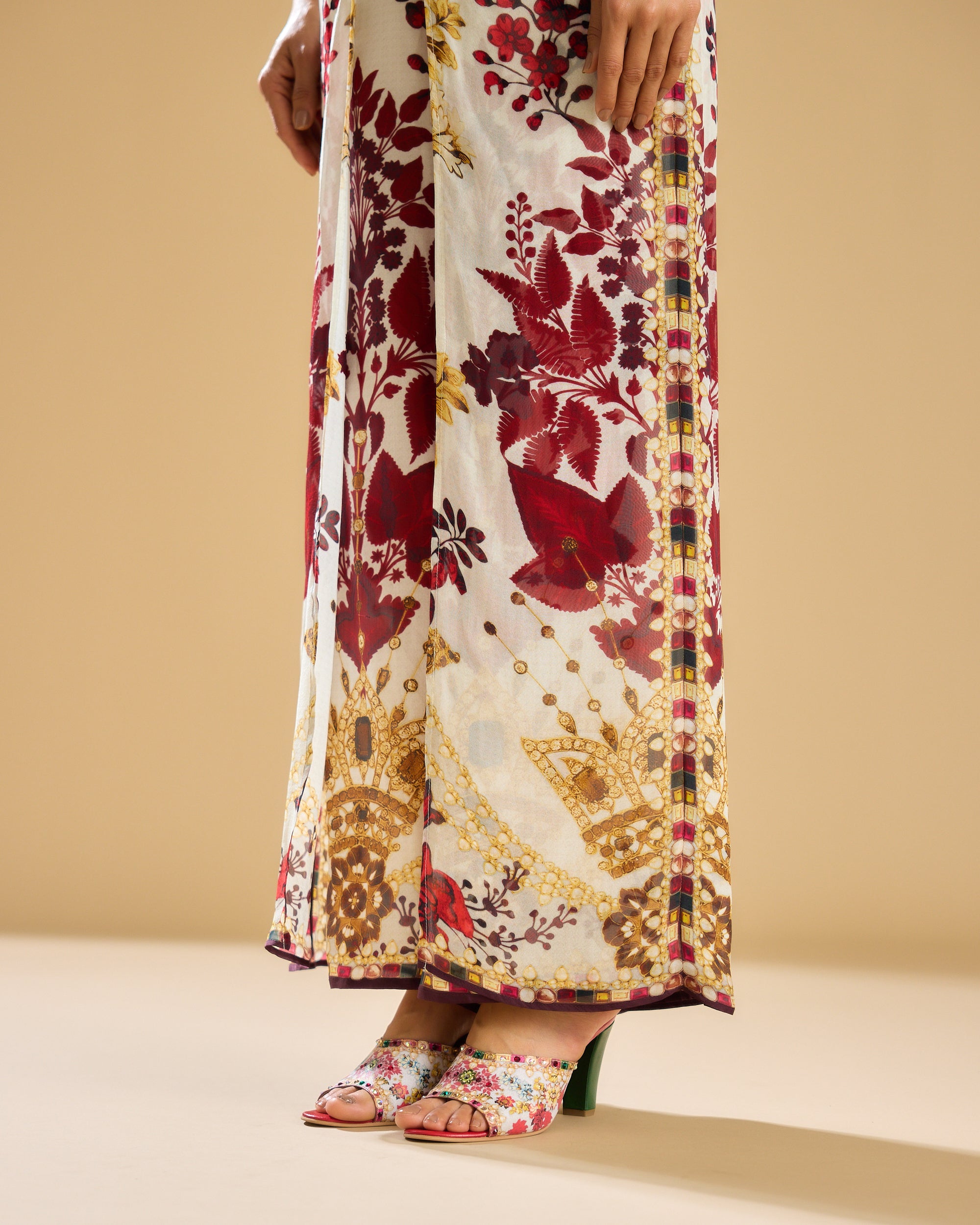 Nizam : Chandani - Ivory/Gold