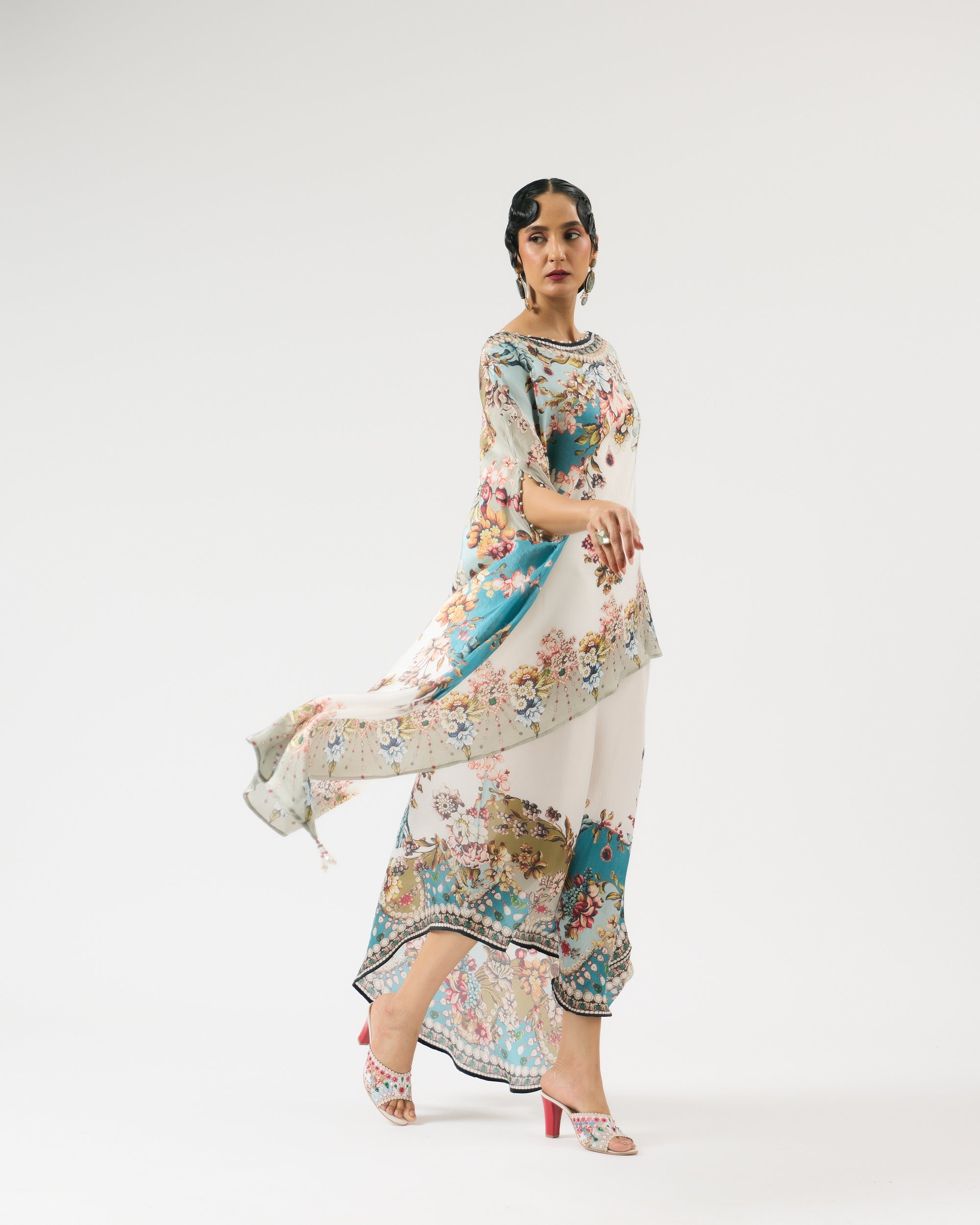 Nizam : Kamini - Ivory/Aqua