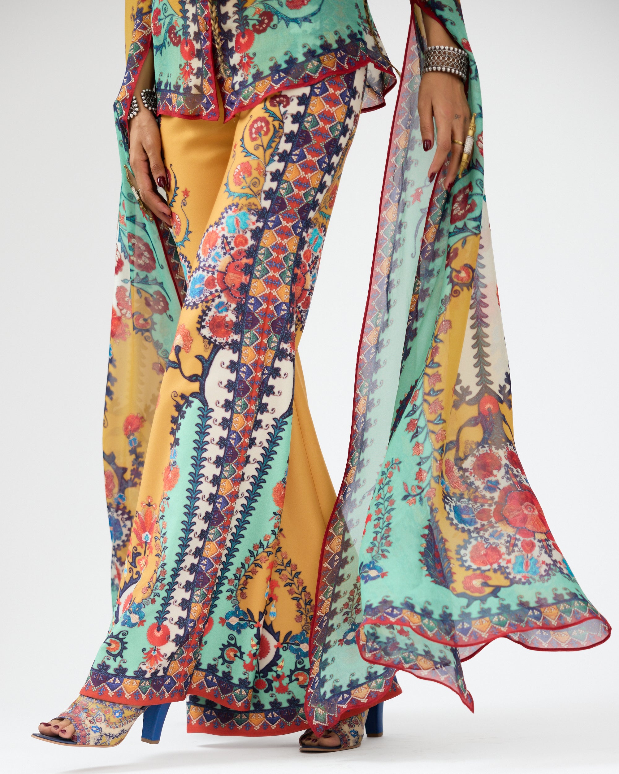 A Bukhara Summer : Maaya - Mint/Mustard