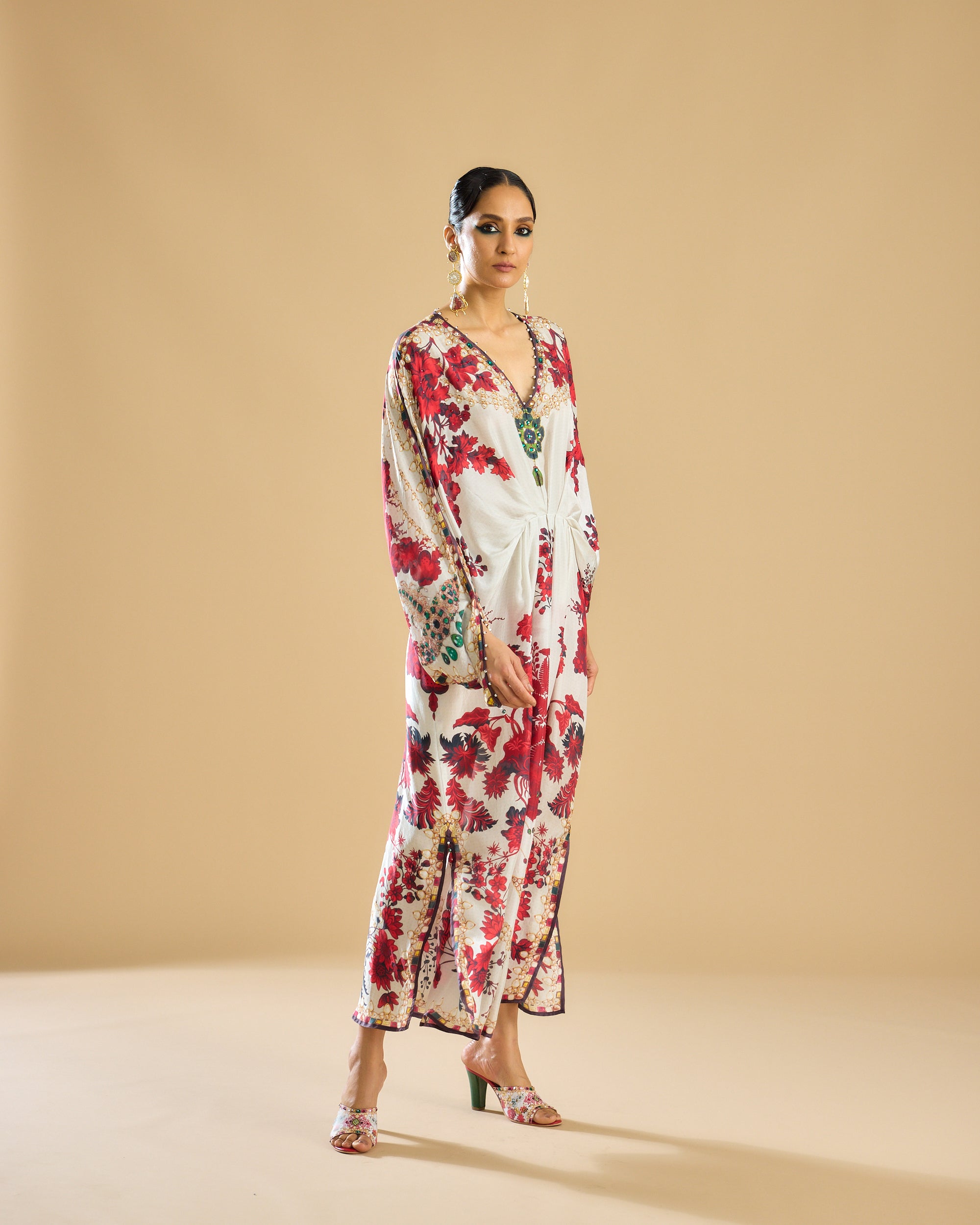 Nizam : Rasika - Ivory/Red