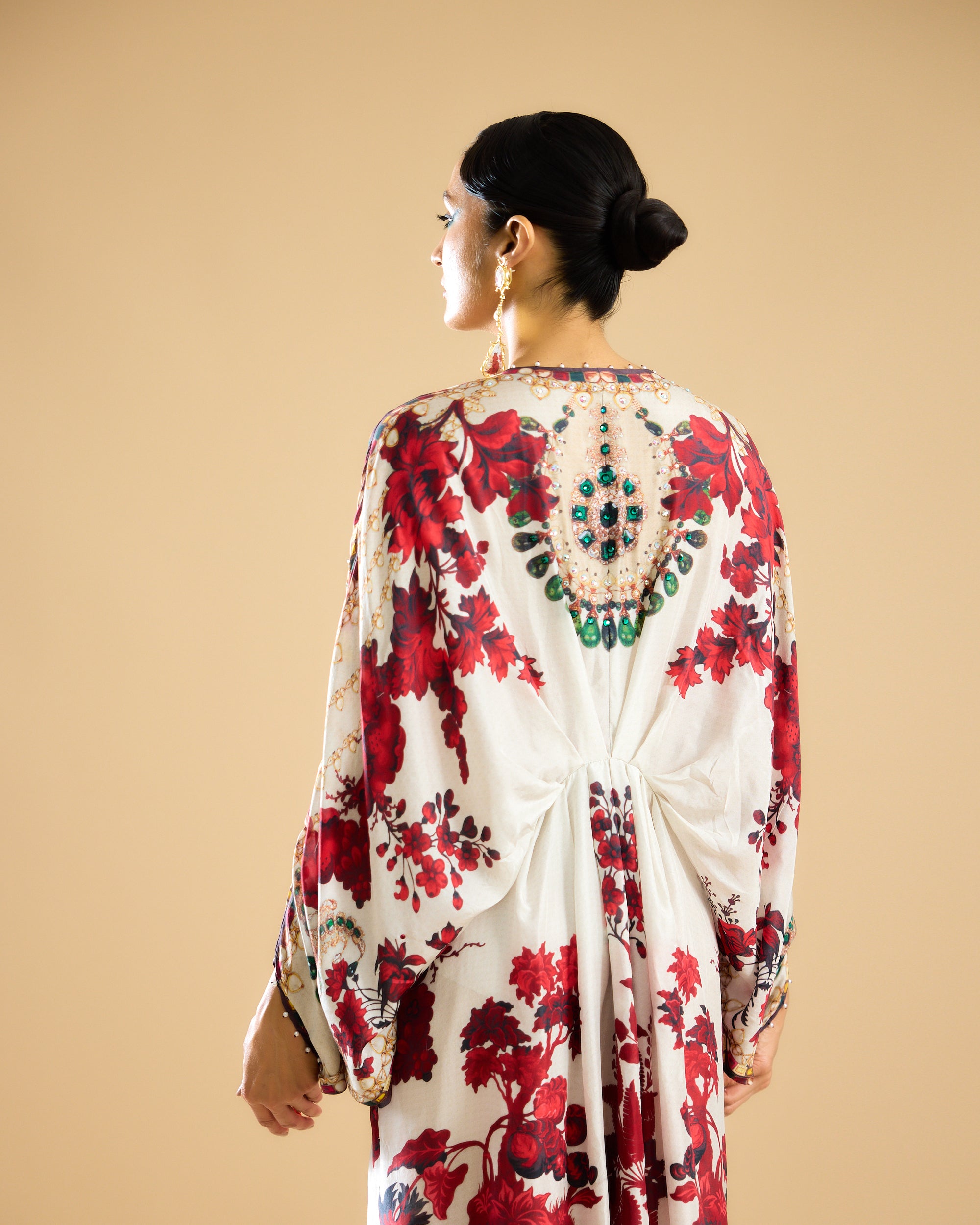 Nizam : Rasika - Ivory/Red