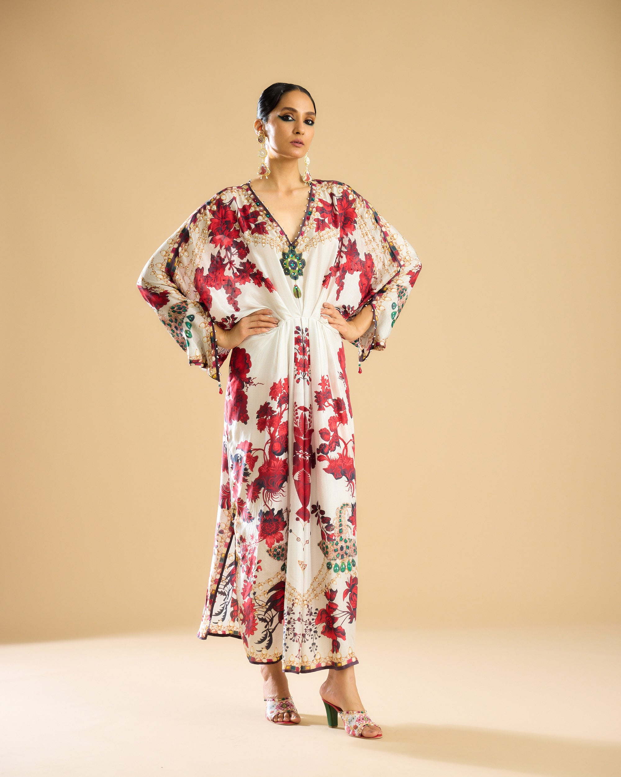 Nizam : Rasika - Ivory/Red