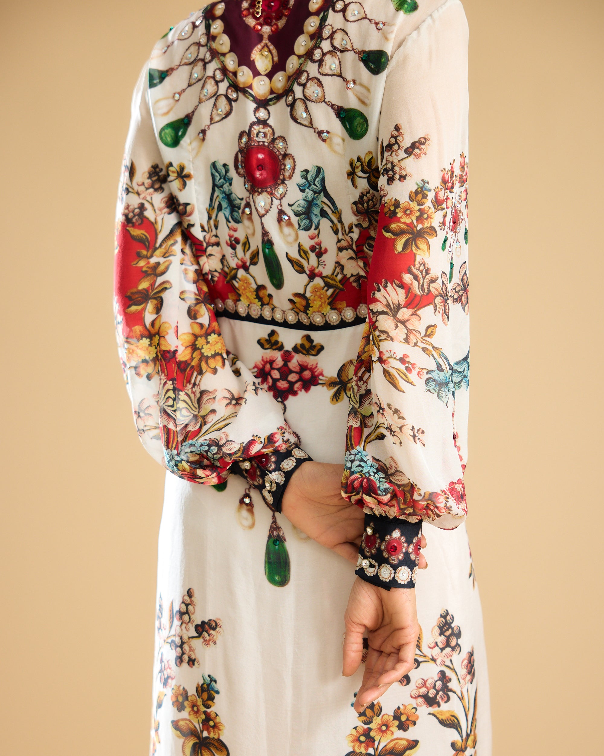 Nizam : Viviana - Ivory/Red