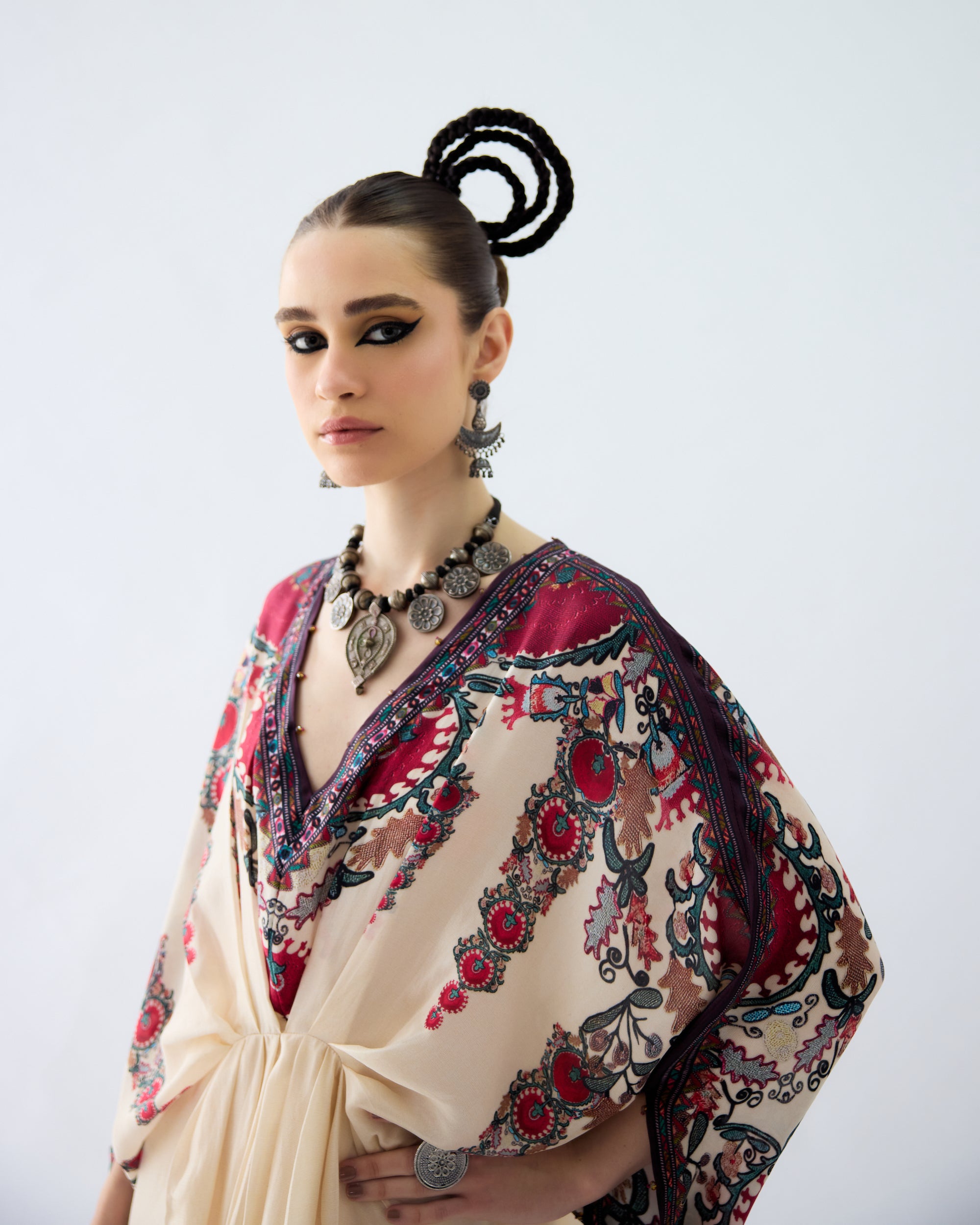 Bukhara : Rasika - Maroon