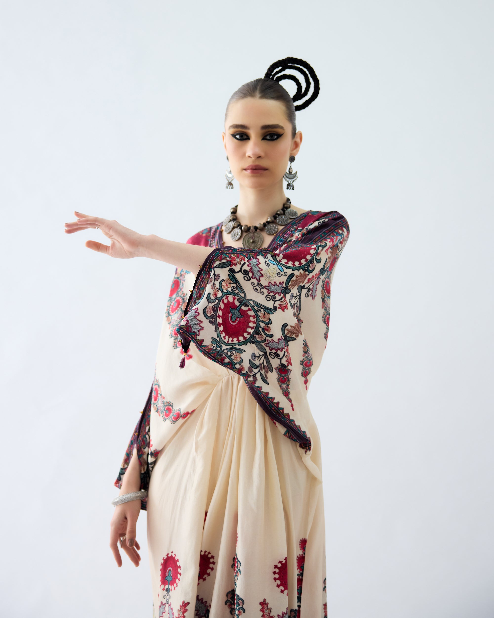 Bukhara : Rasika - Maroon