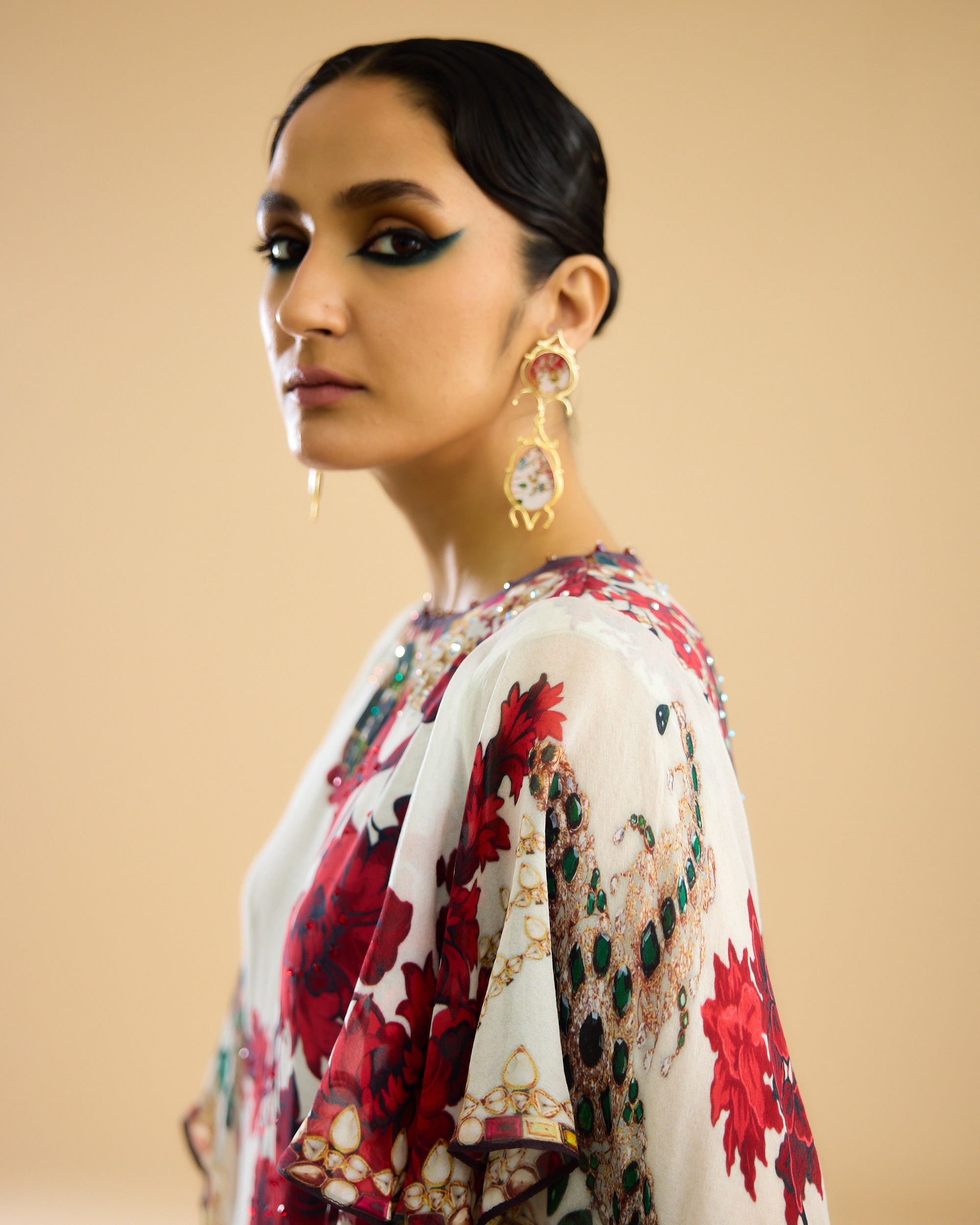 Nizam : Fazluna - Ivory/Red