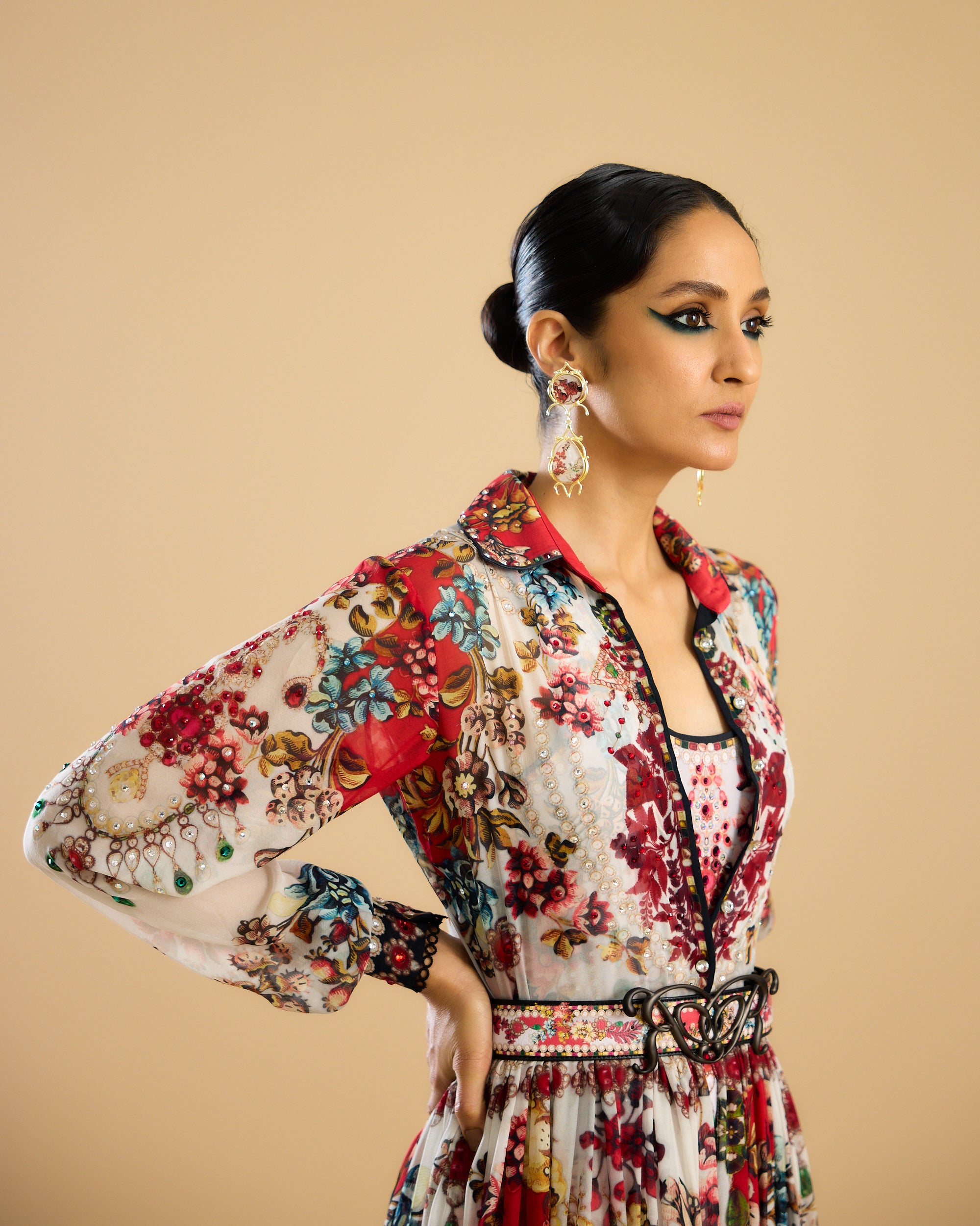Nizam : Taia - Ivory/Red