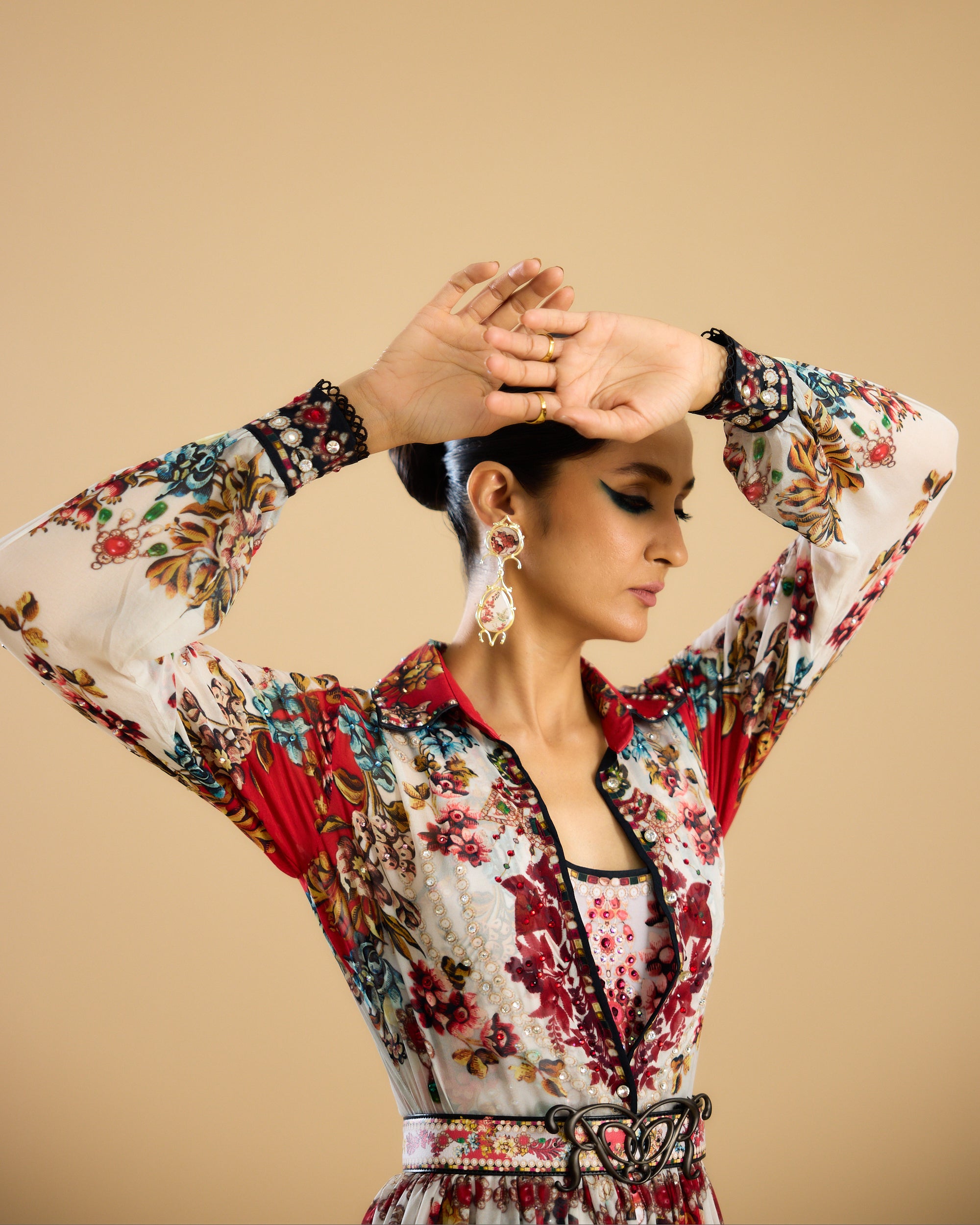 Nizam : Taia - Ivory/Red