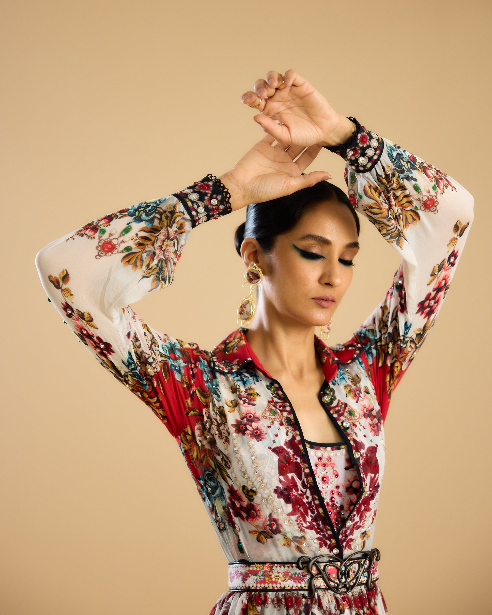 Nizam : Taia - Ivory/Red