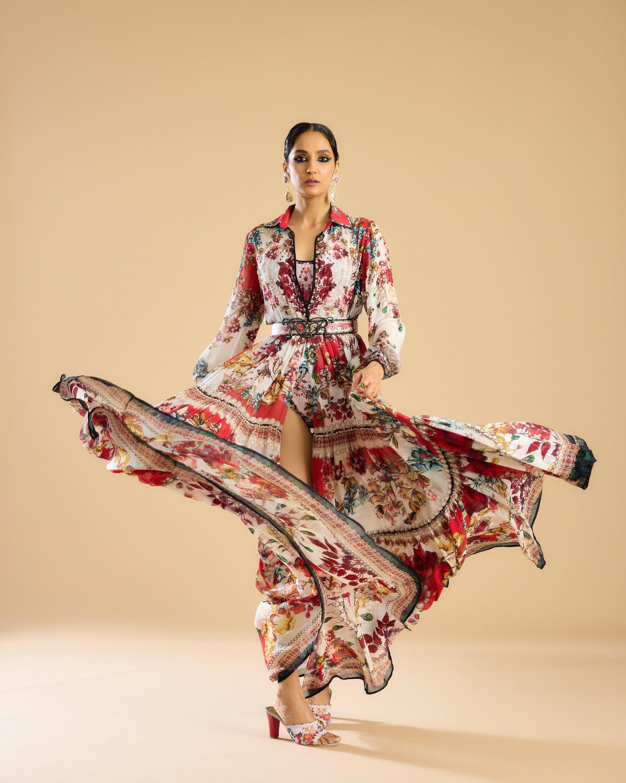 Nizam : Taia - Ivory/Red