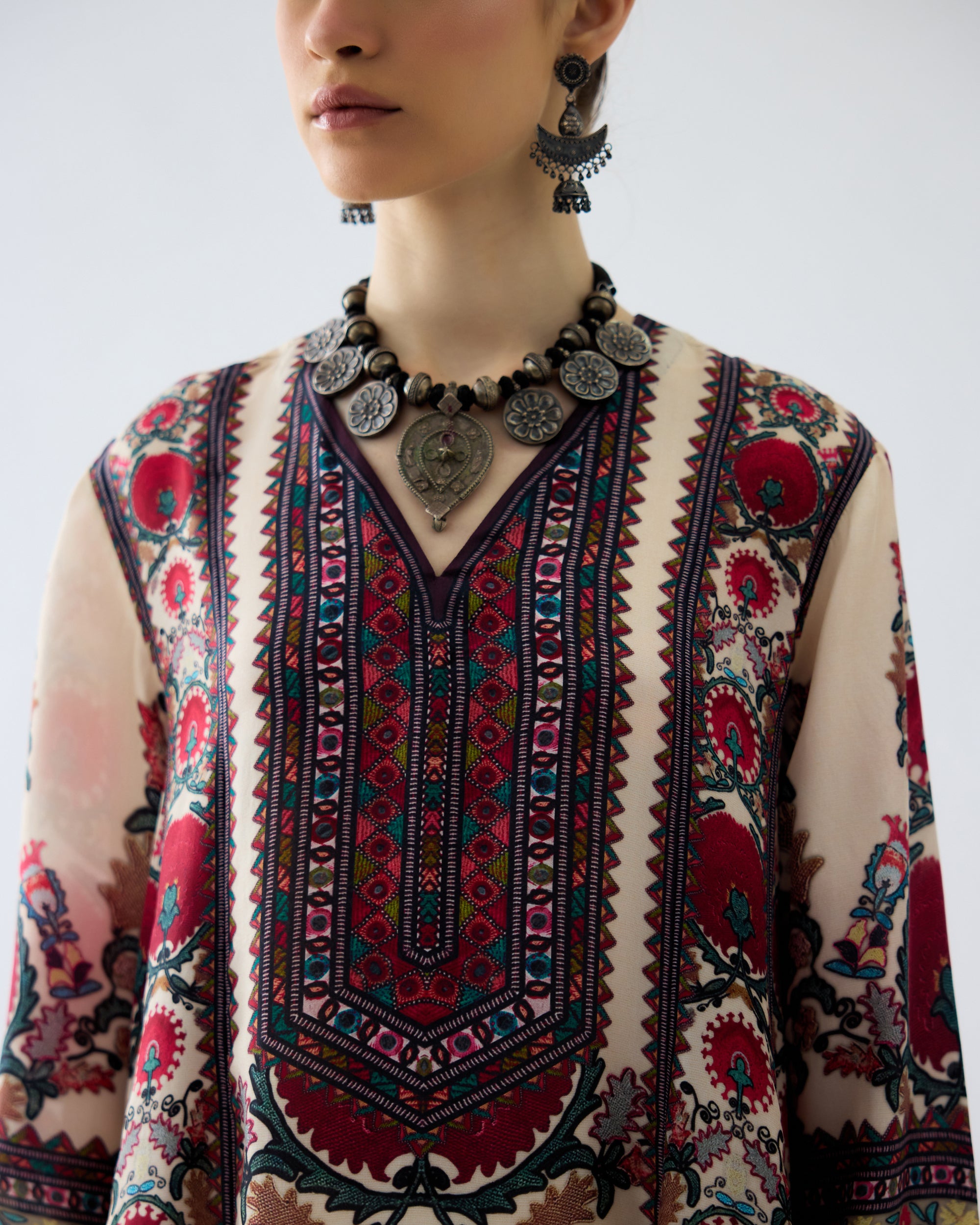 Bukhara : Ada - Maroon