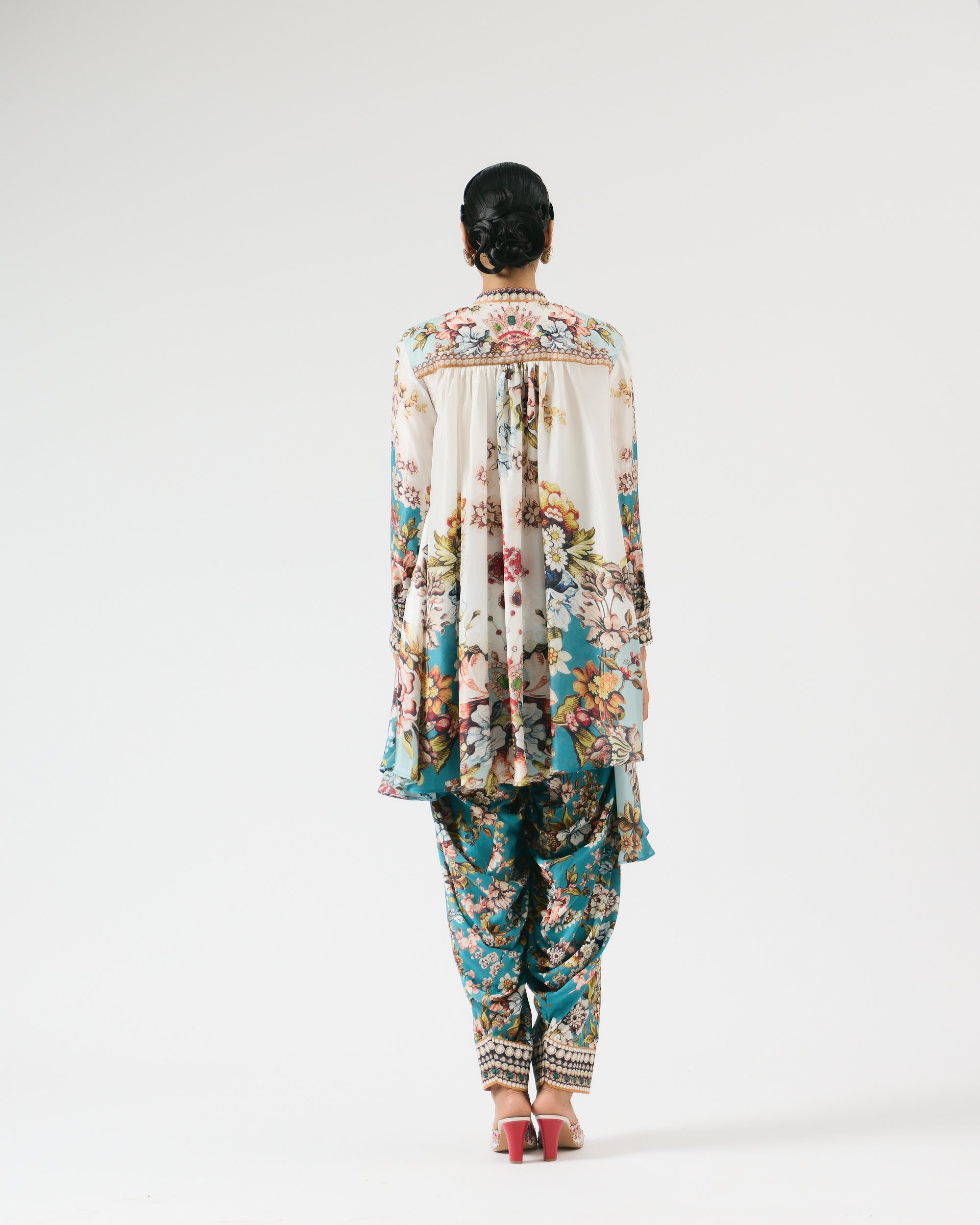 Nizam : Nilofer - Ivory/Aqua