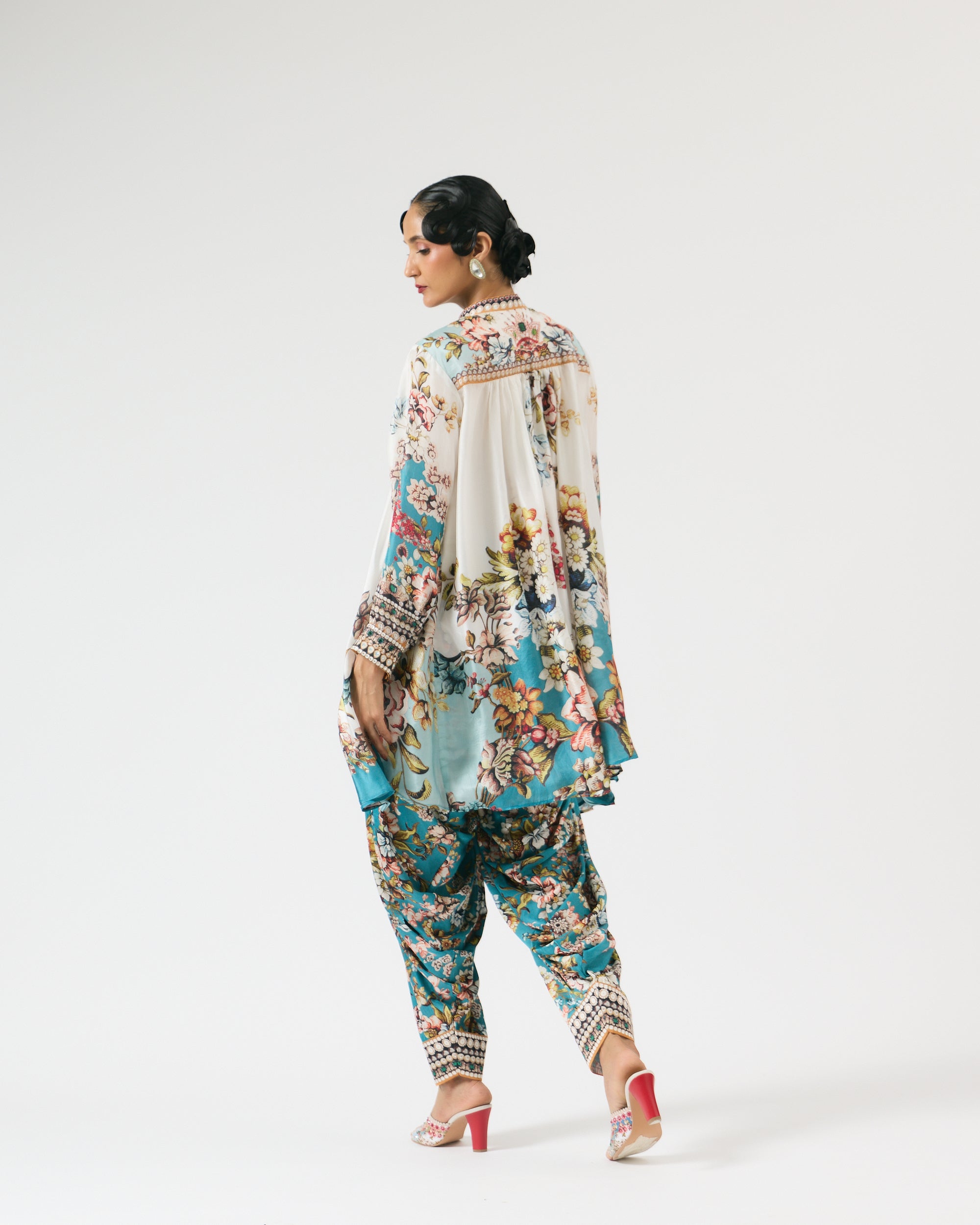 Nizam : Nilofer - Ivory/Aqua