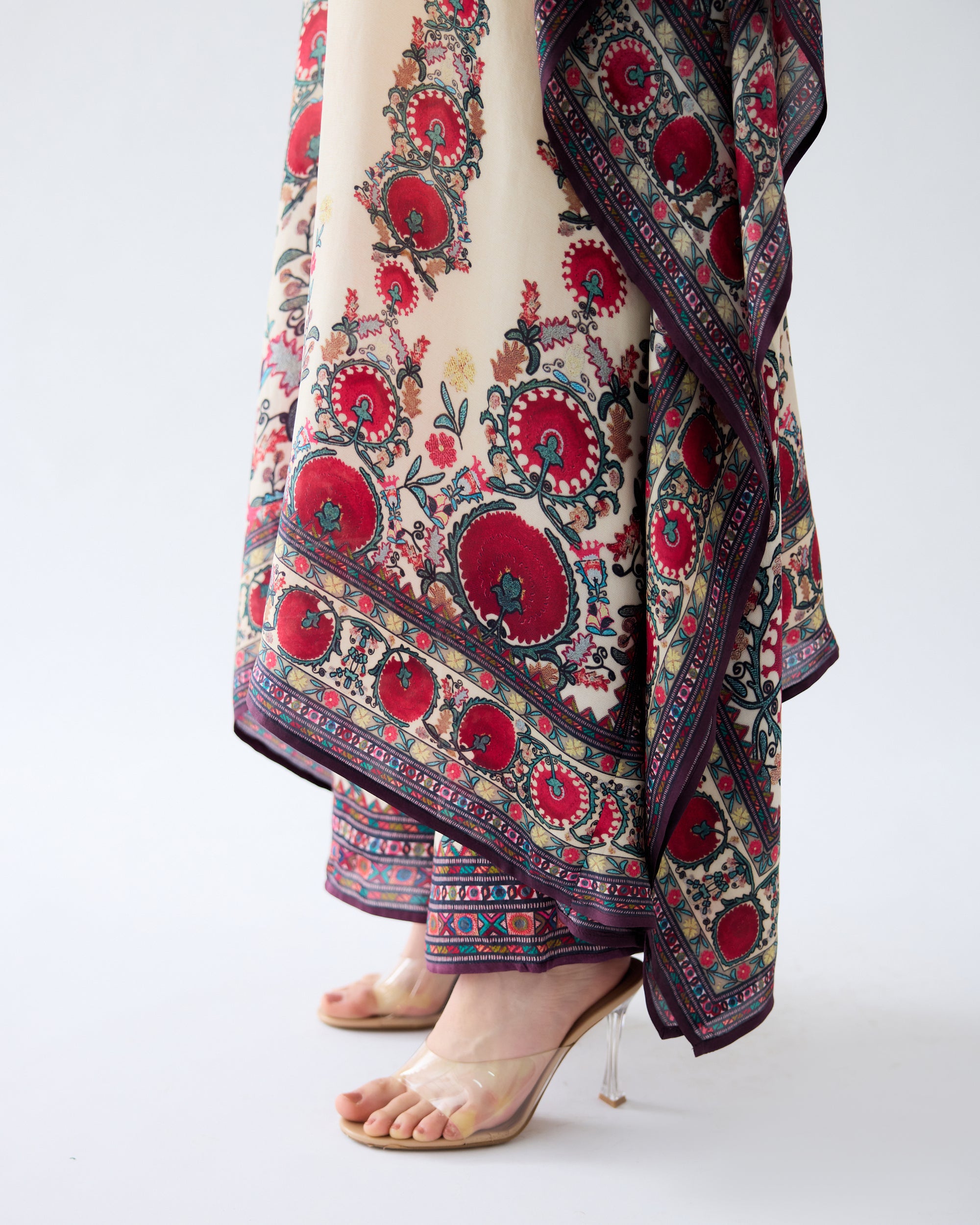 Bukhara : Sharifa - Maroon