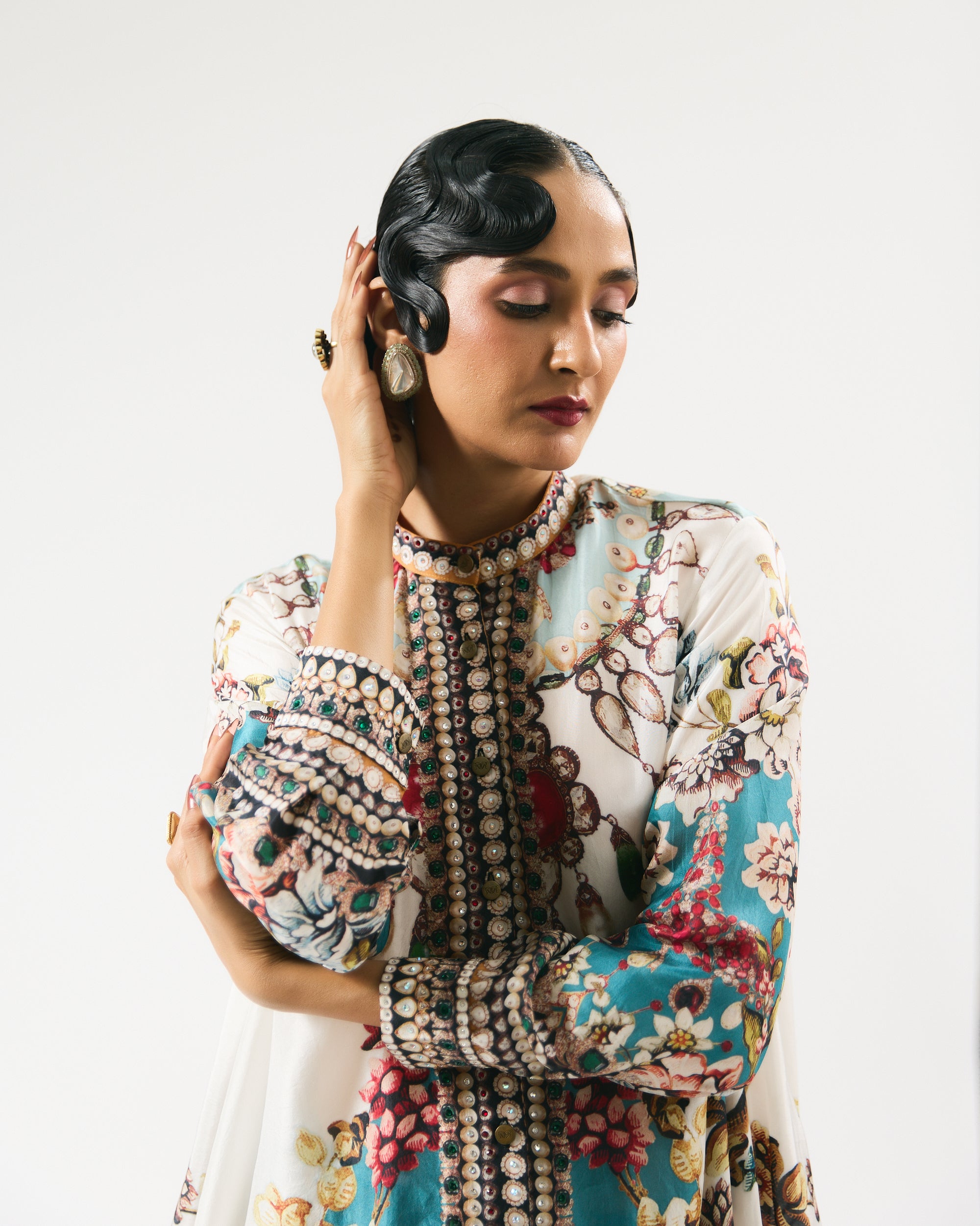 Nizam : Nilofer - Ivory/Aqua