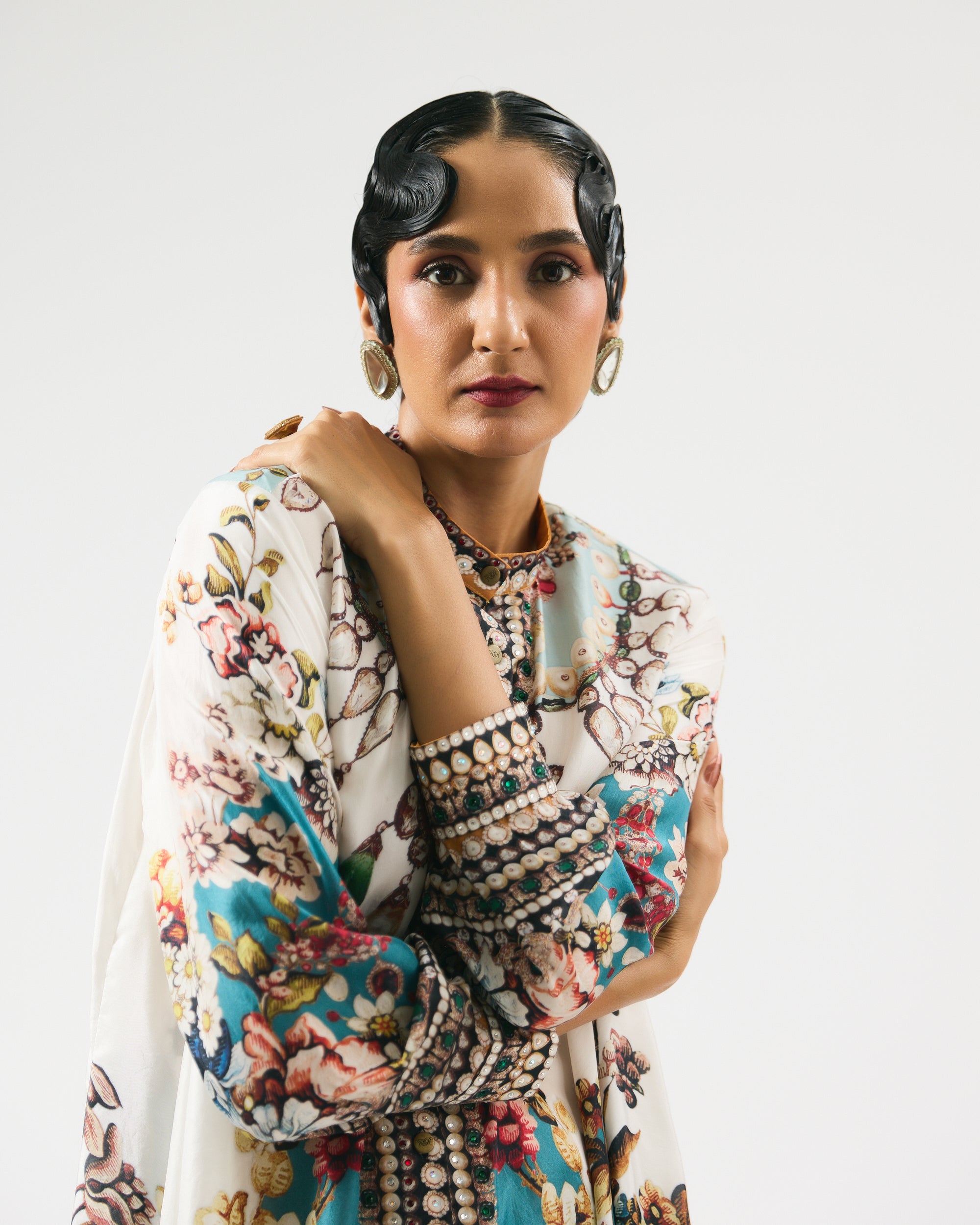 Nizam : Nilofer - Ivory/Aqua