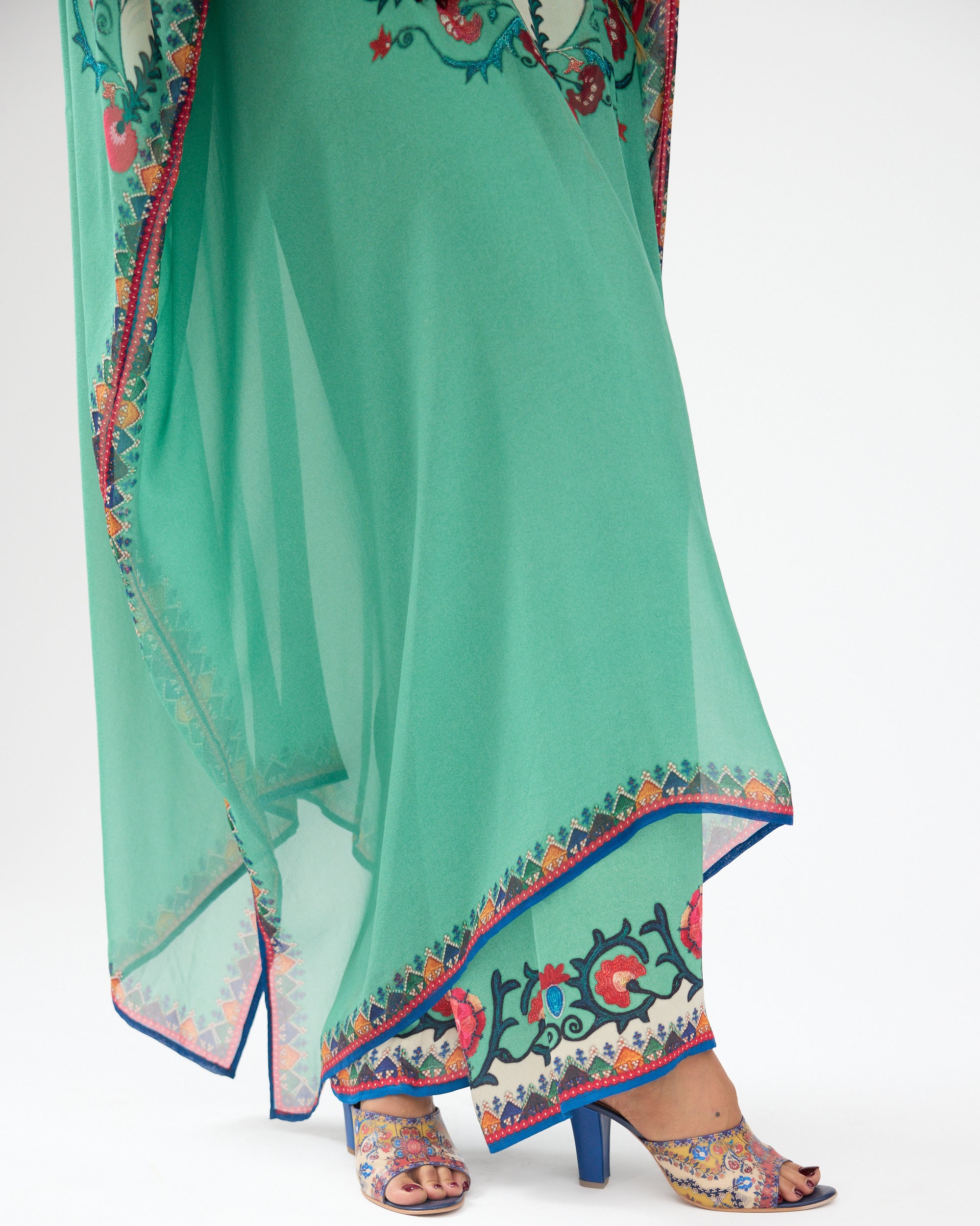 A Bukhara Summer : Aminaz - Mint