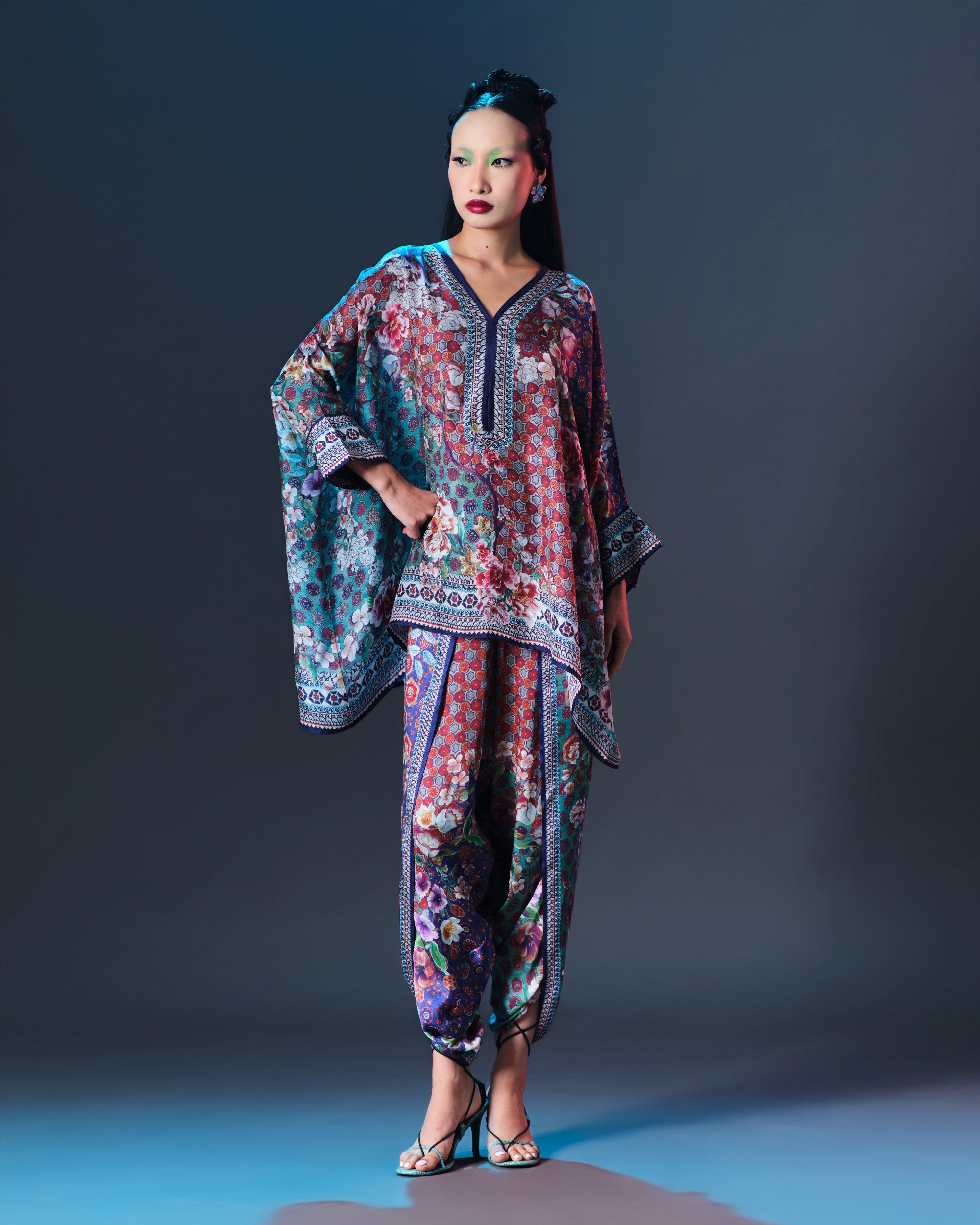 Ikebana : Chanel/Sonth - Multi