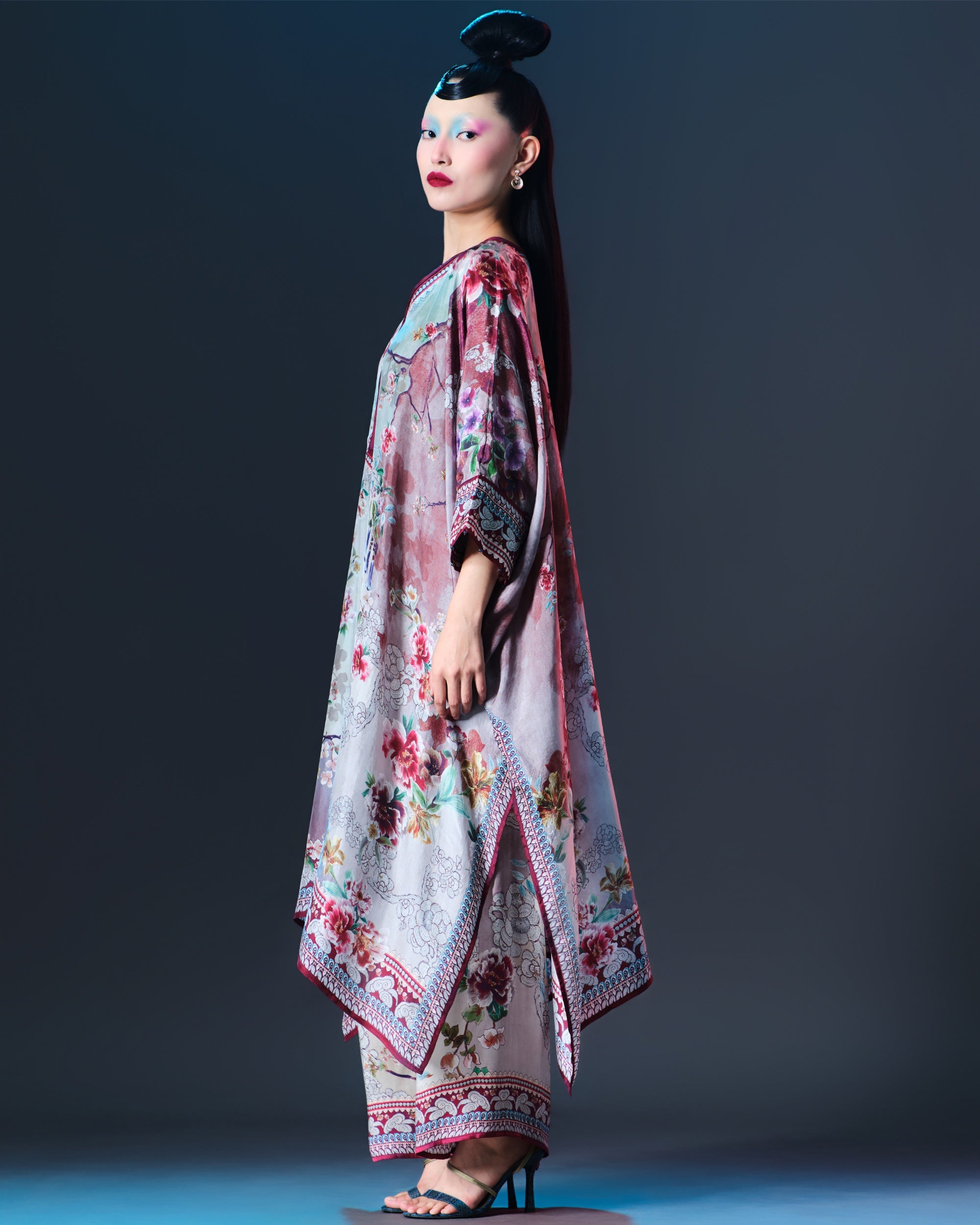 Ikebana : Chantelle 42" - Pastel