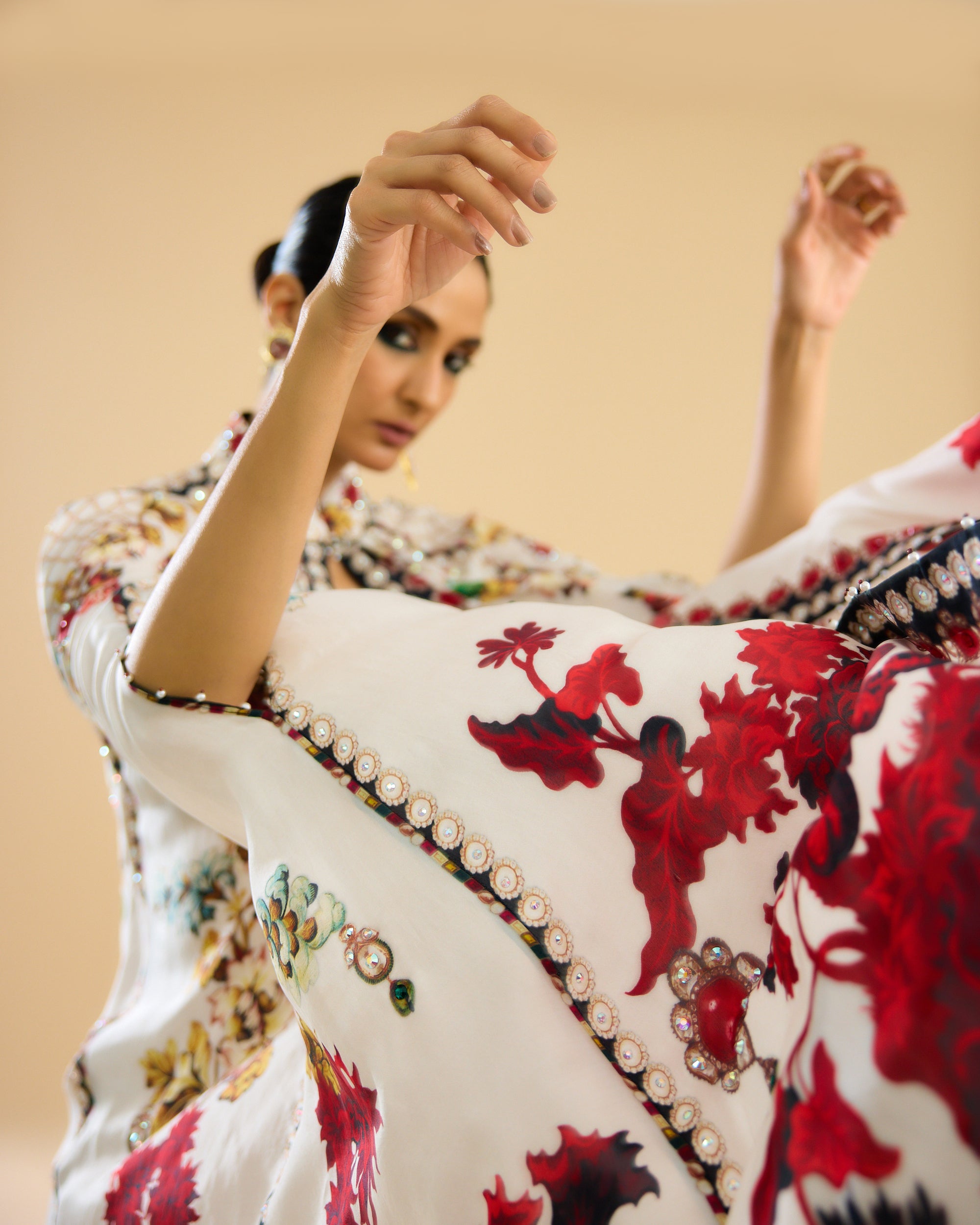 Nizam : Kandisa - Ivory/Red
