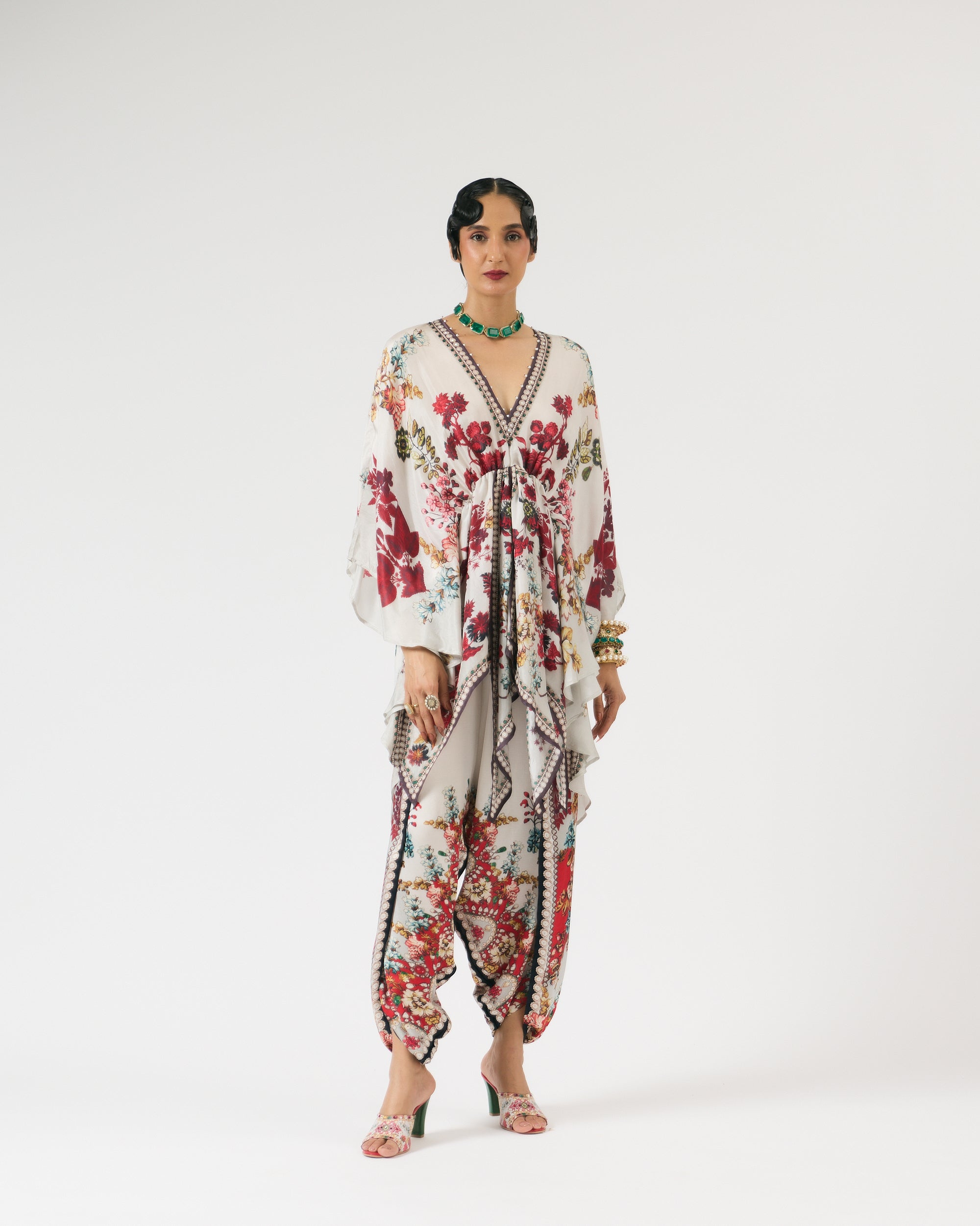 Nizam : Inayat - Ivory/Red