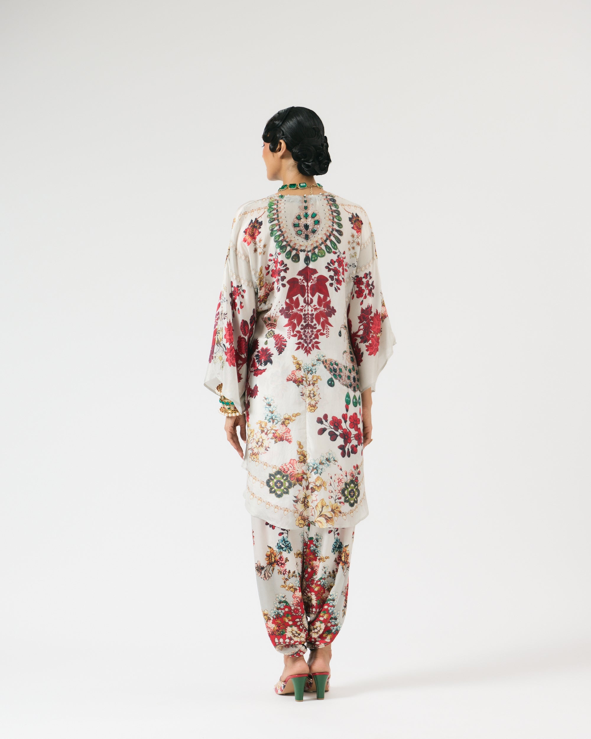 Nizam : Inayat - Ivory/Red