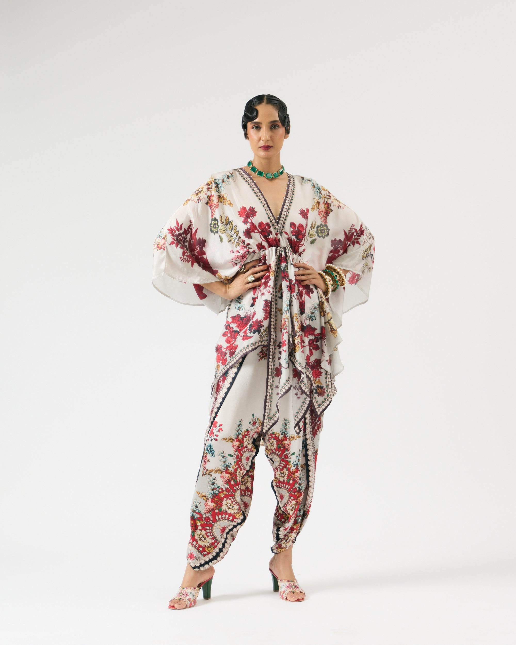 Nizam : Inayat - Ivory/Red