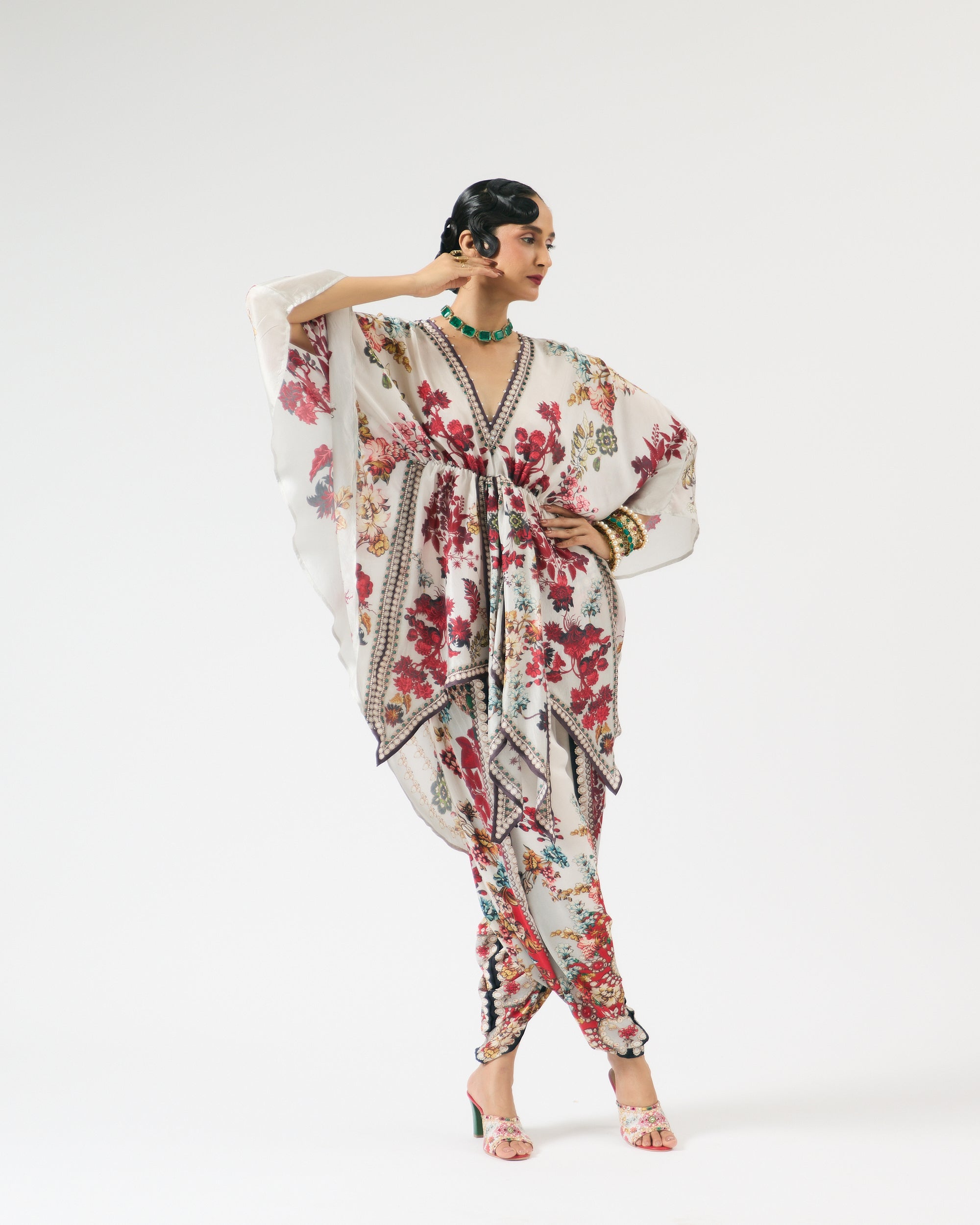 Nizam : Inayat - Ivory/Red