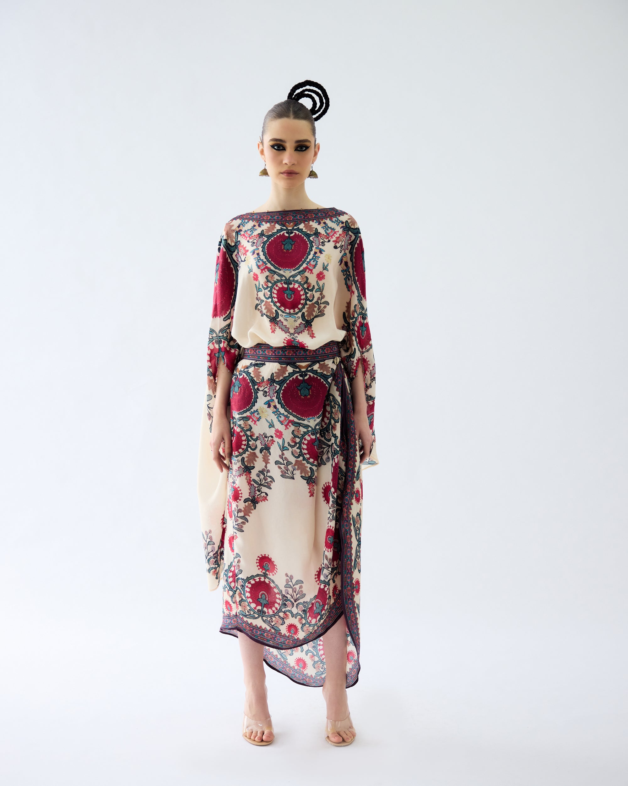 Bukhara : Kamini - Maroon