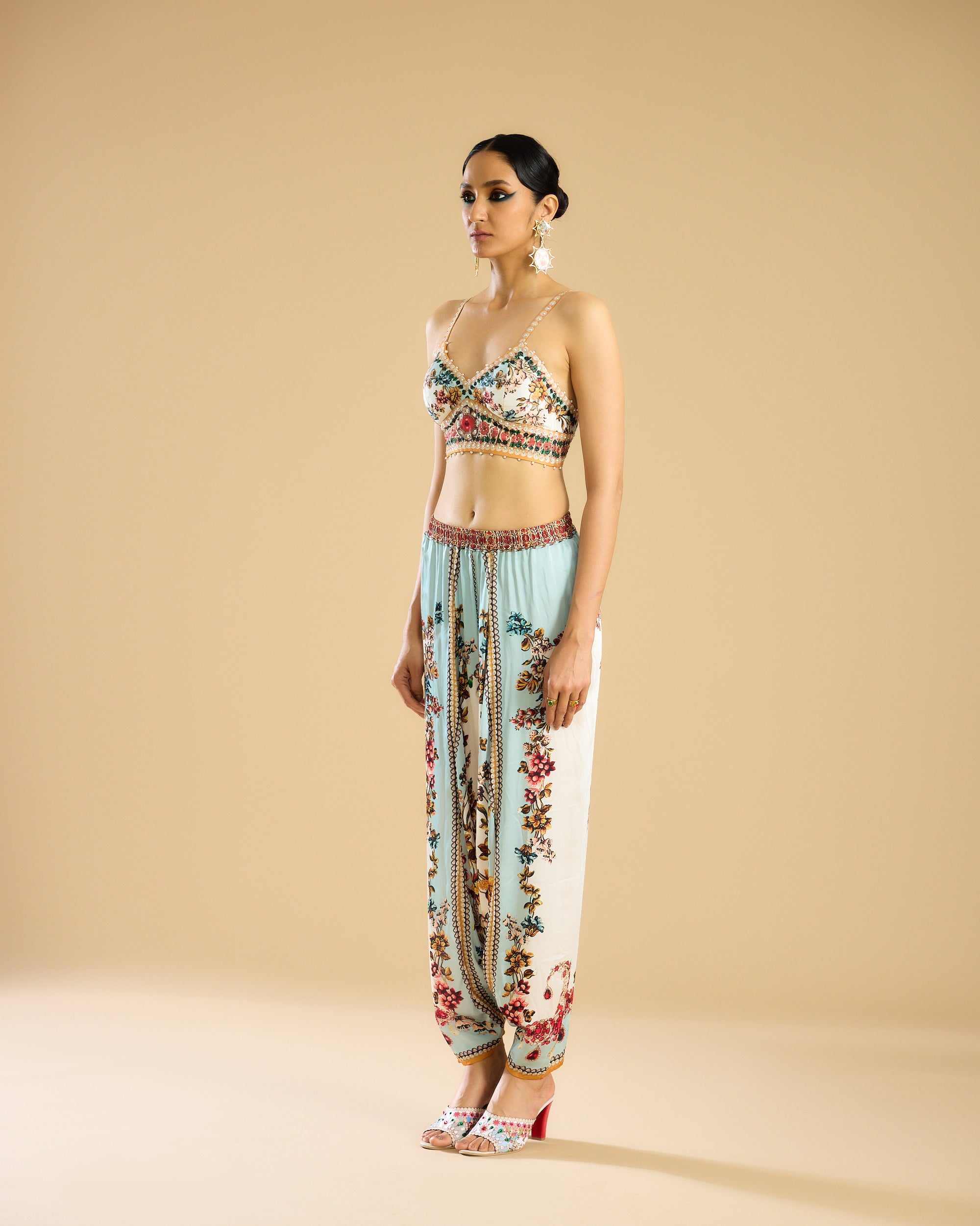 Nizam : Madina - Ivory/Aqua