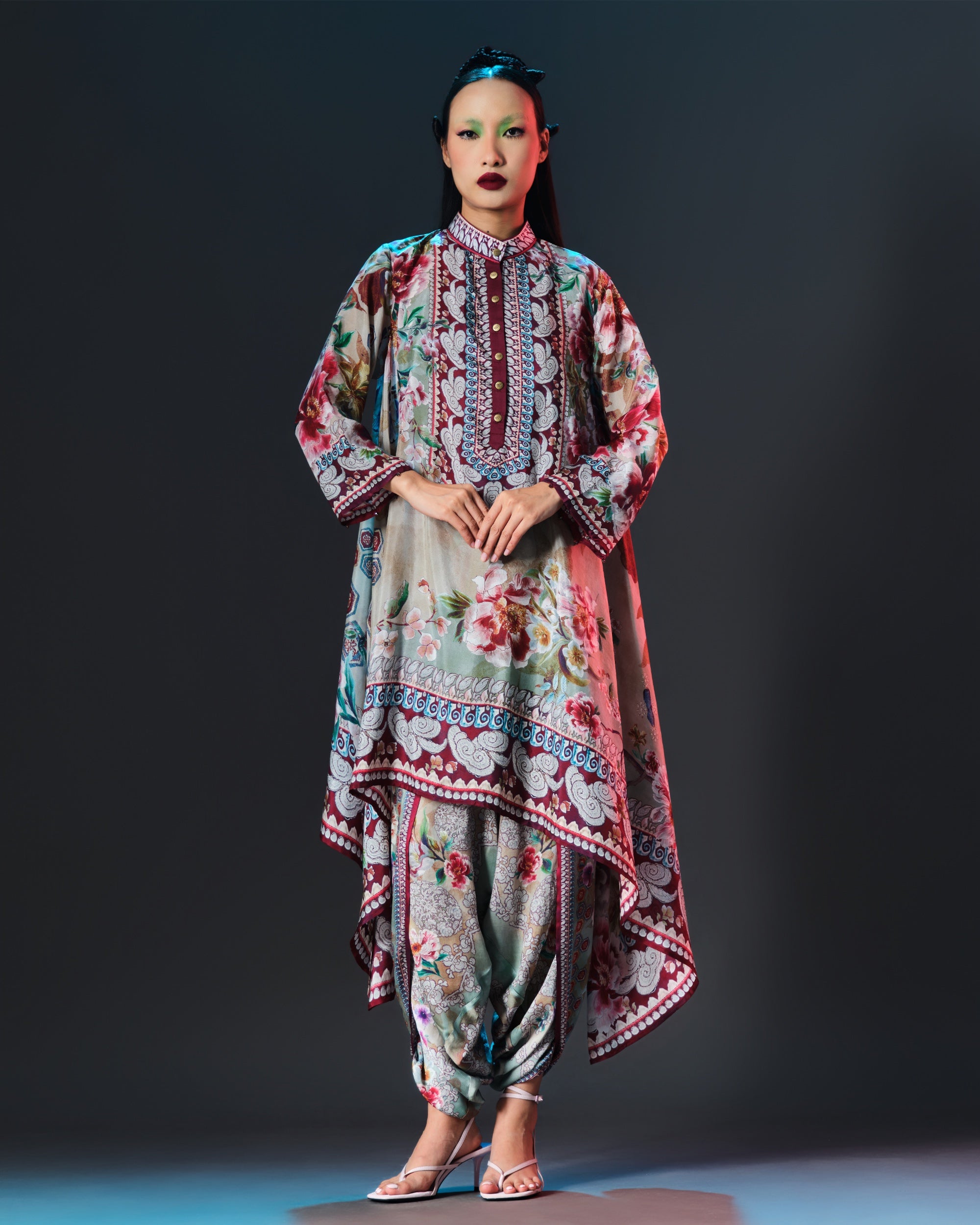 Ikebana : Navya - Beige