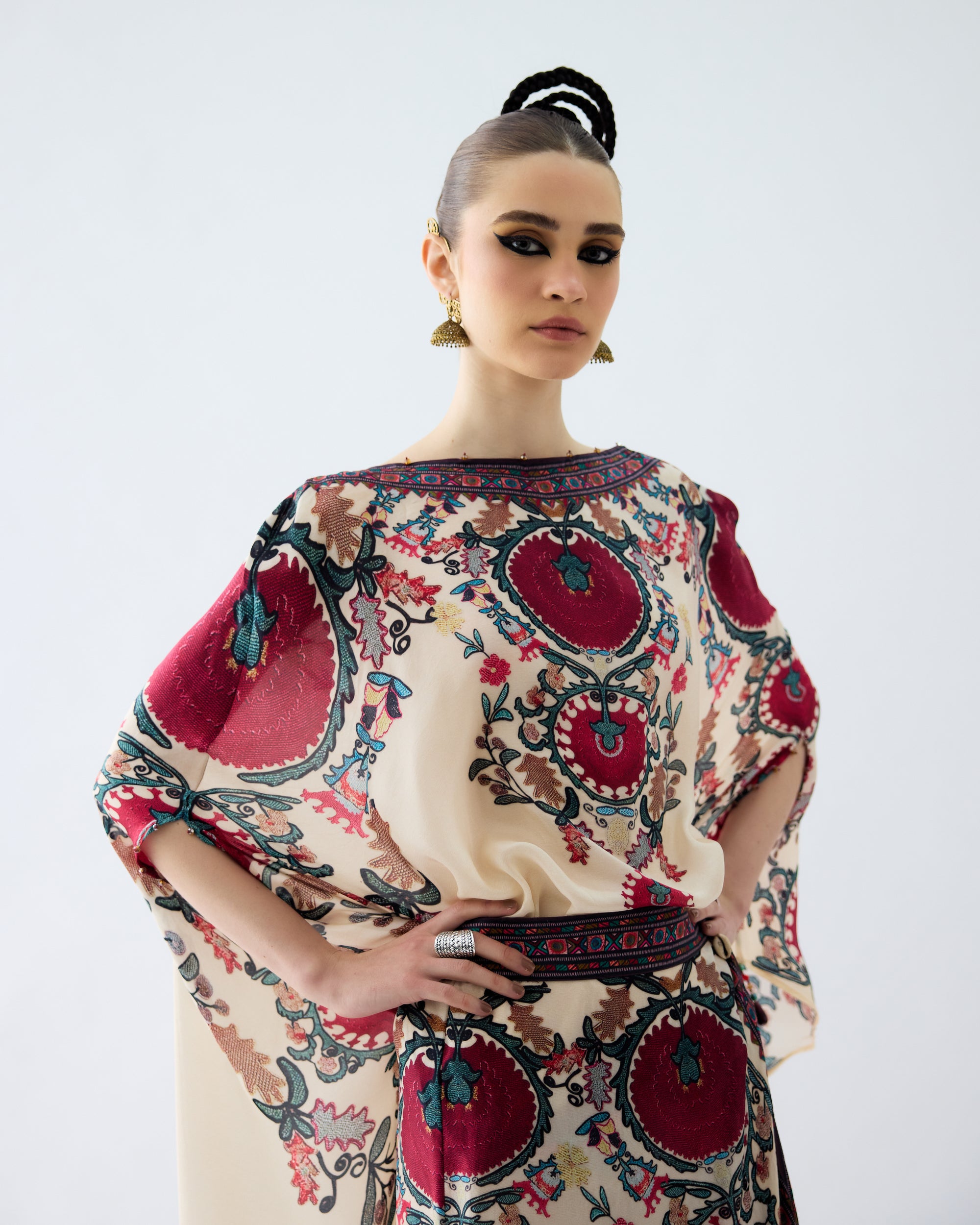 Bukhara : Kamini - Maroon