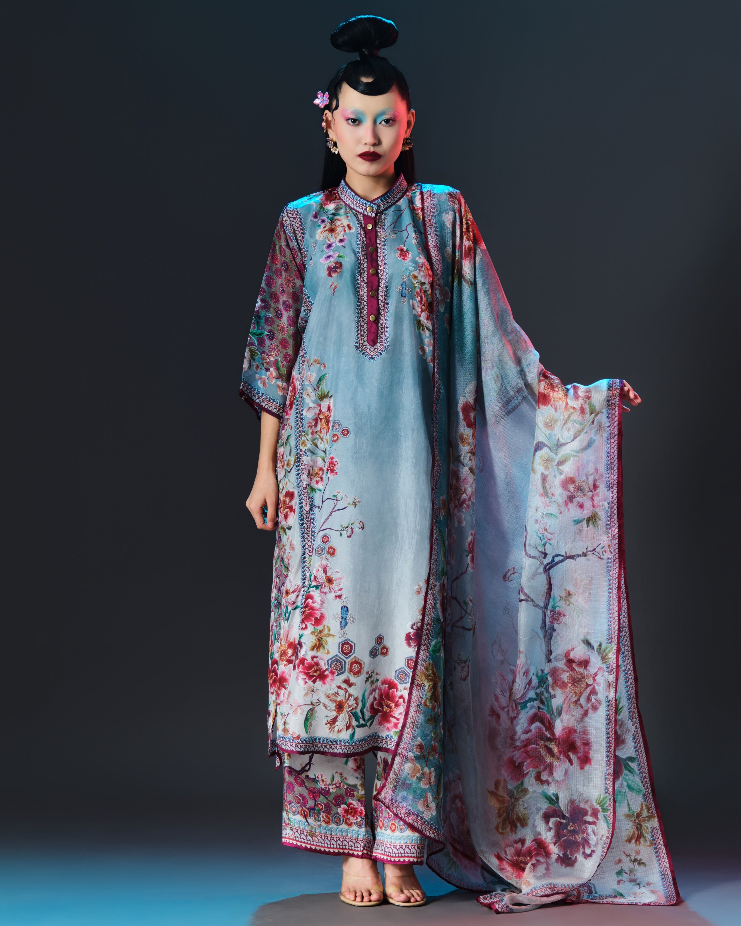 Ikebana : Ghazala - Blue Slate