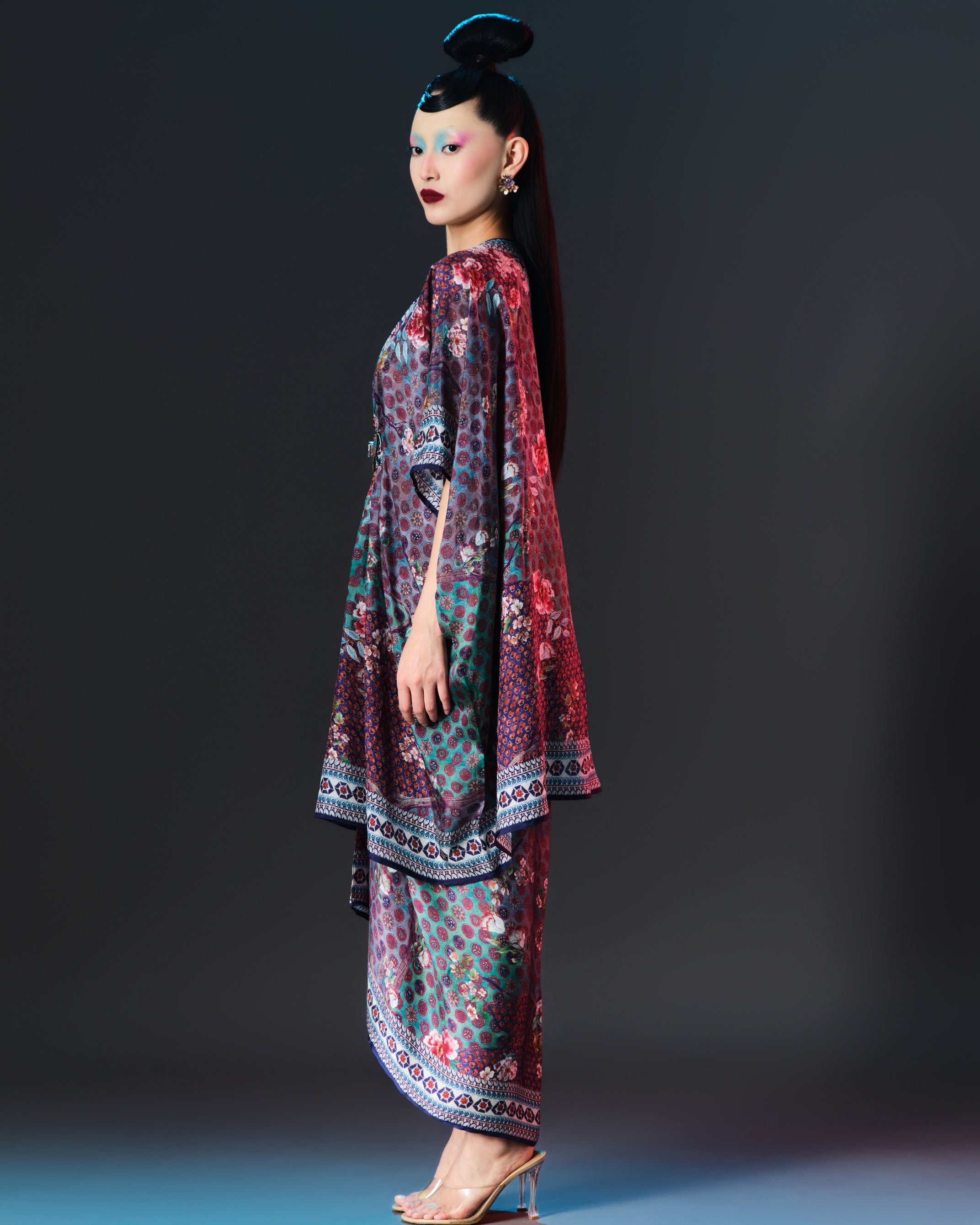 Ikebana : Maya/Indonesia - Multi