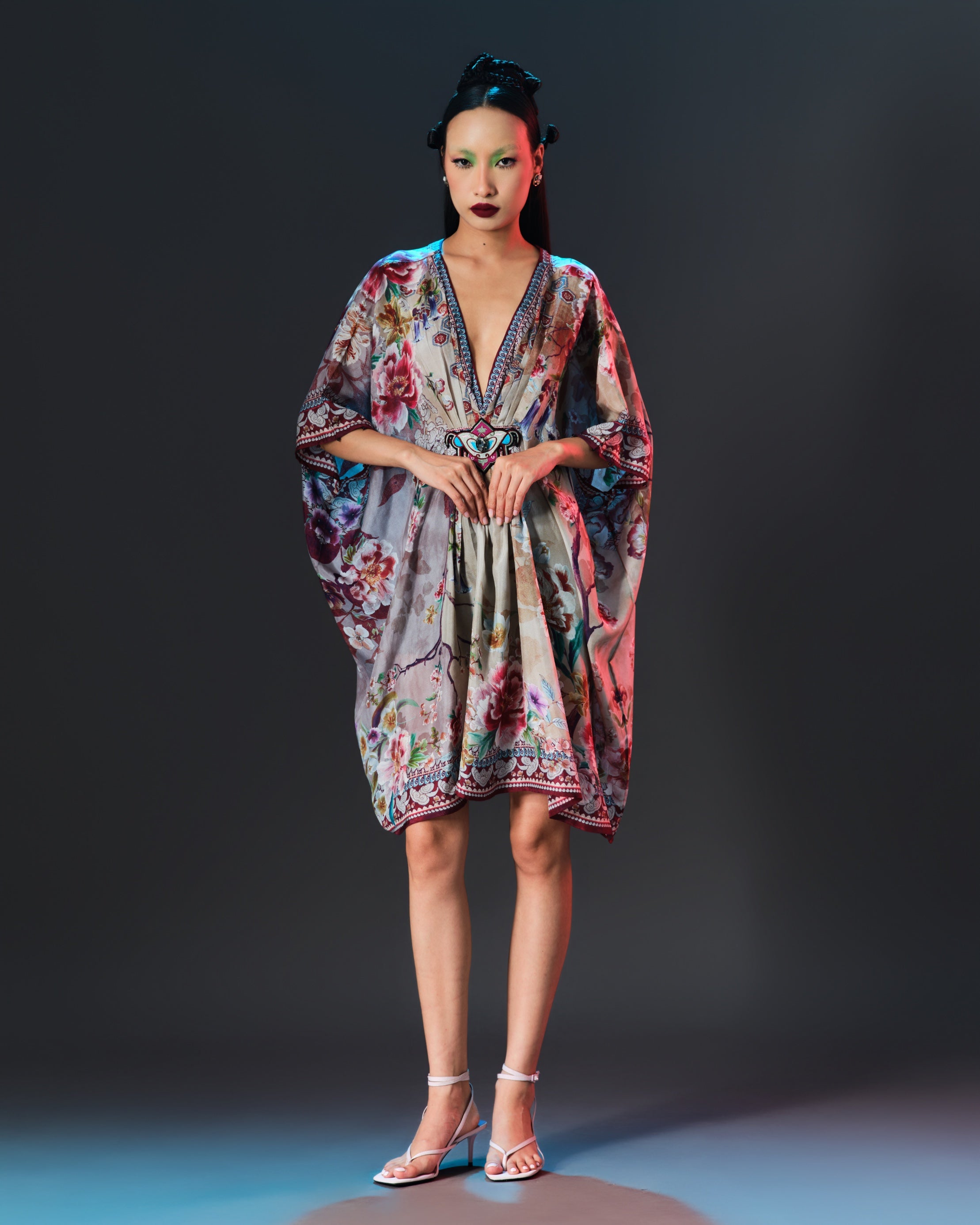 Ikebana : Maya/Indonesia - Brick/Beige