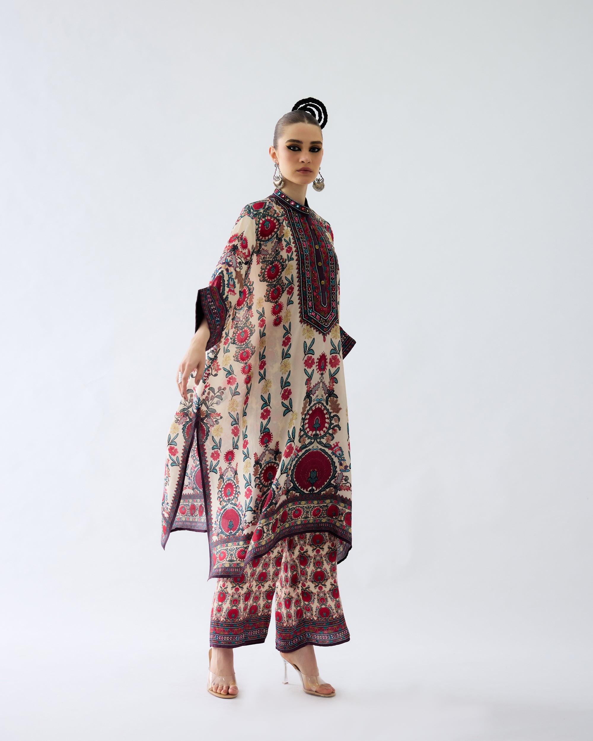 Bukhara : Chantelle - Maroon