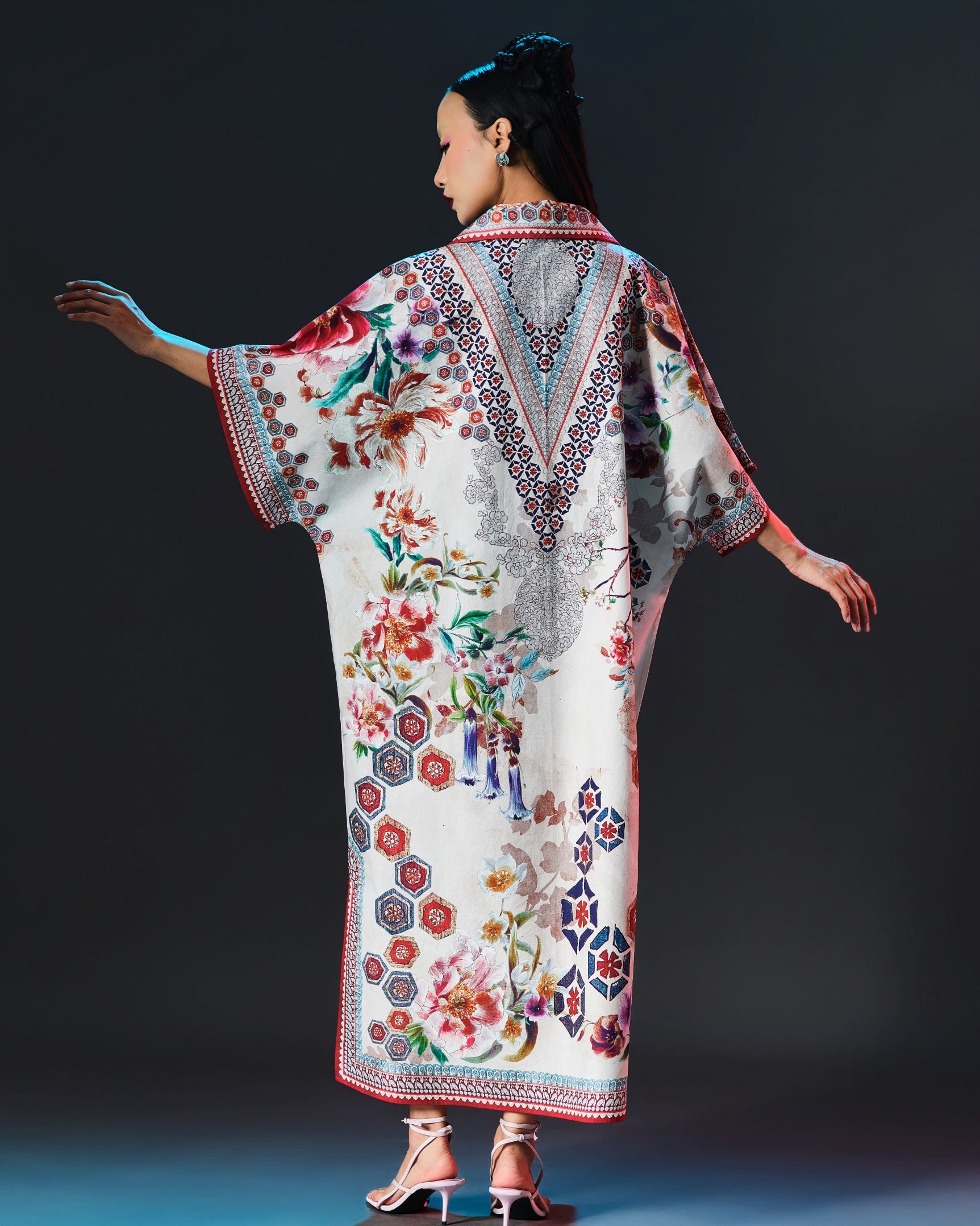 Ikebana: Brianna - Beige