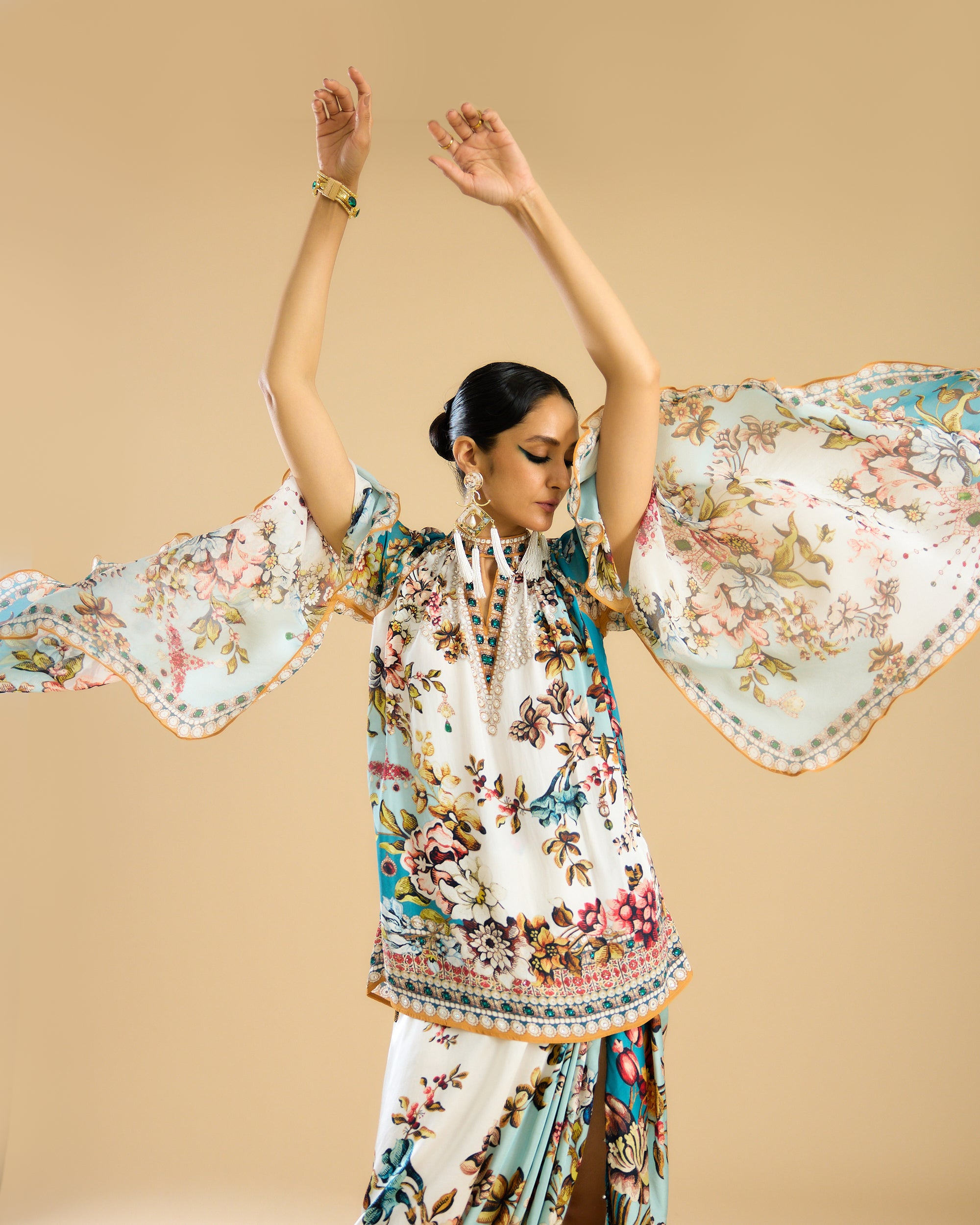 Nizam : Misba - Ivory/Aqua