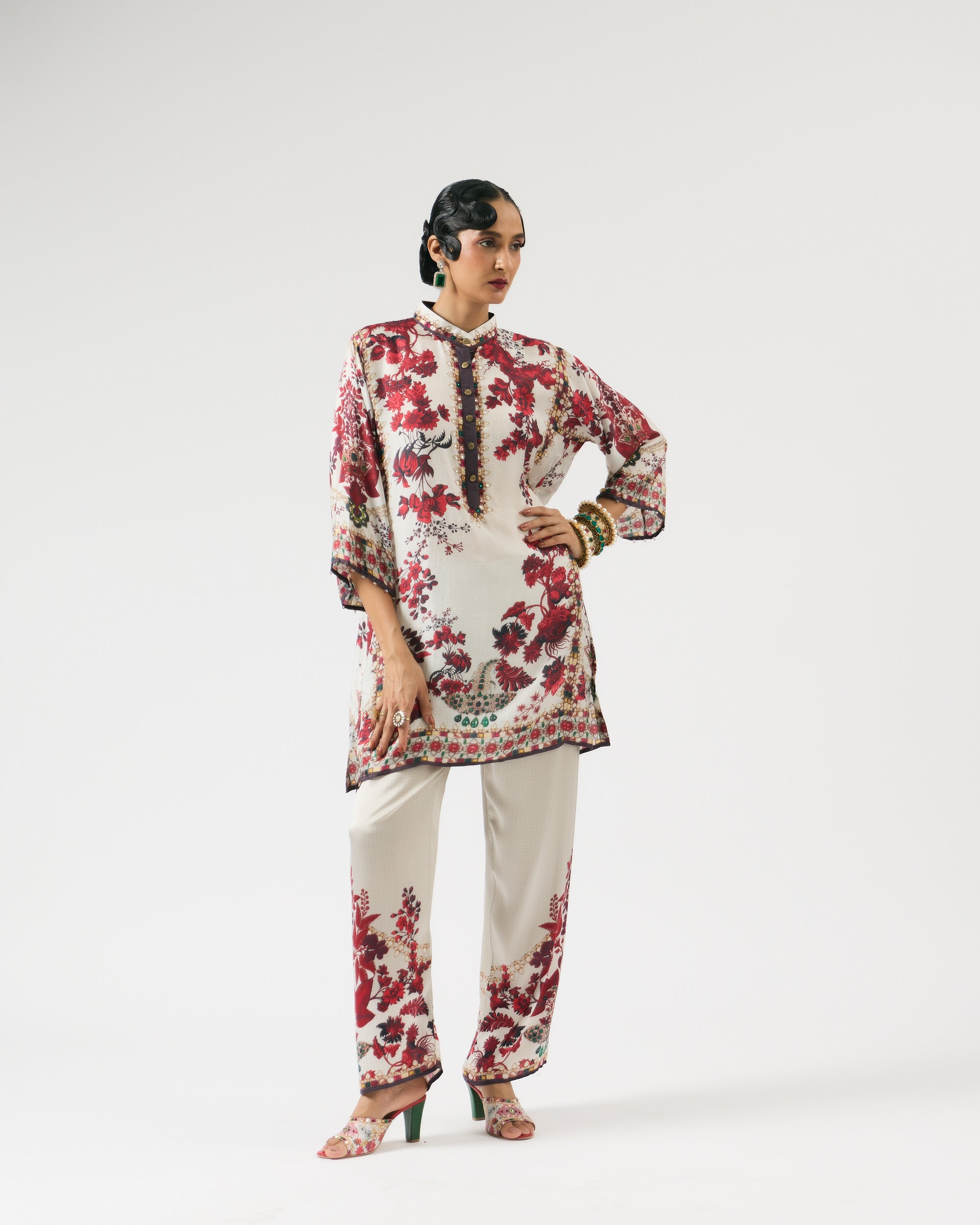 Nizam : Ghazal - Ivory/Red
