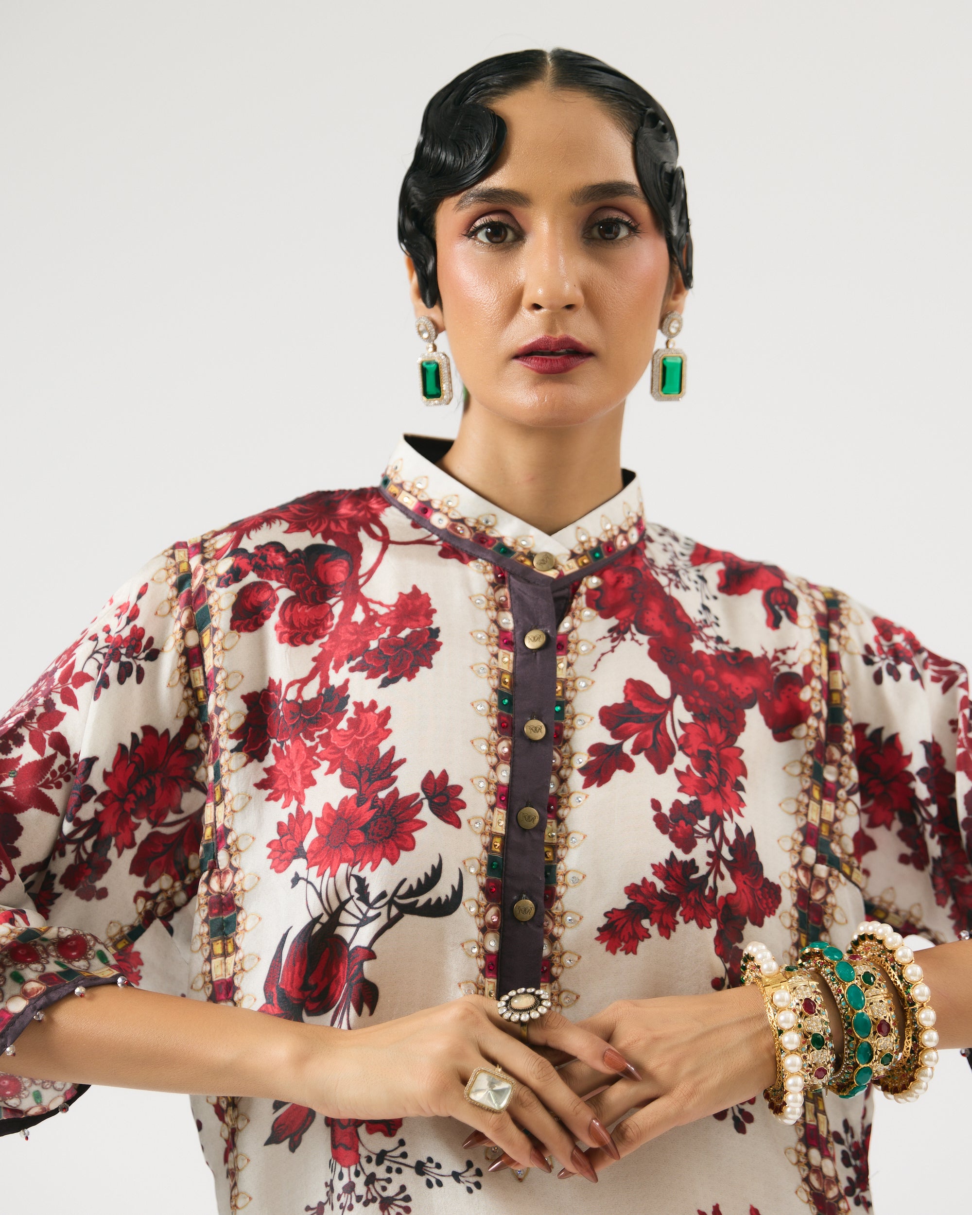 Nizam : Ghazal - Ivory/Red