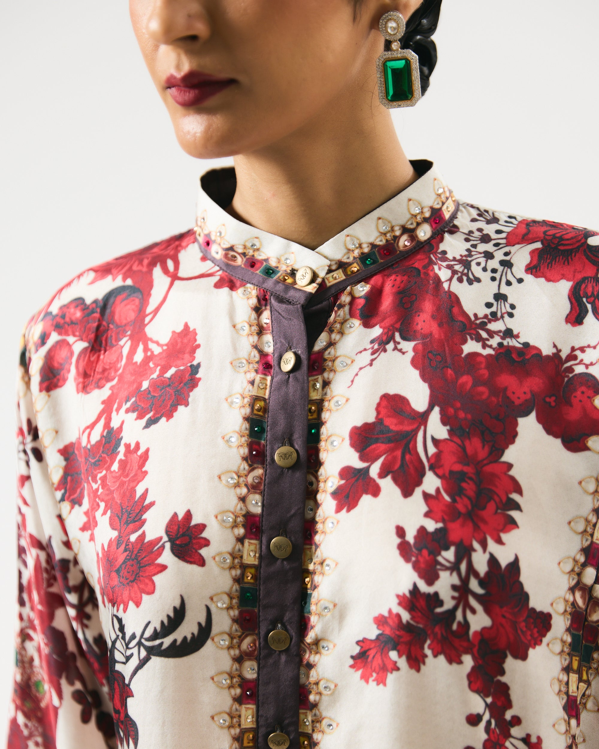 Nizam : Ghazal - Ivory/Red