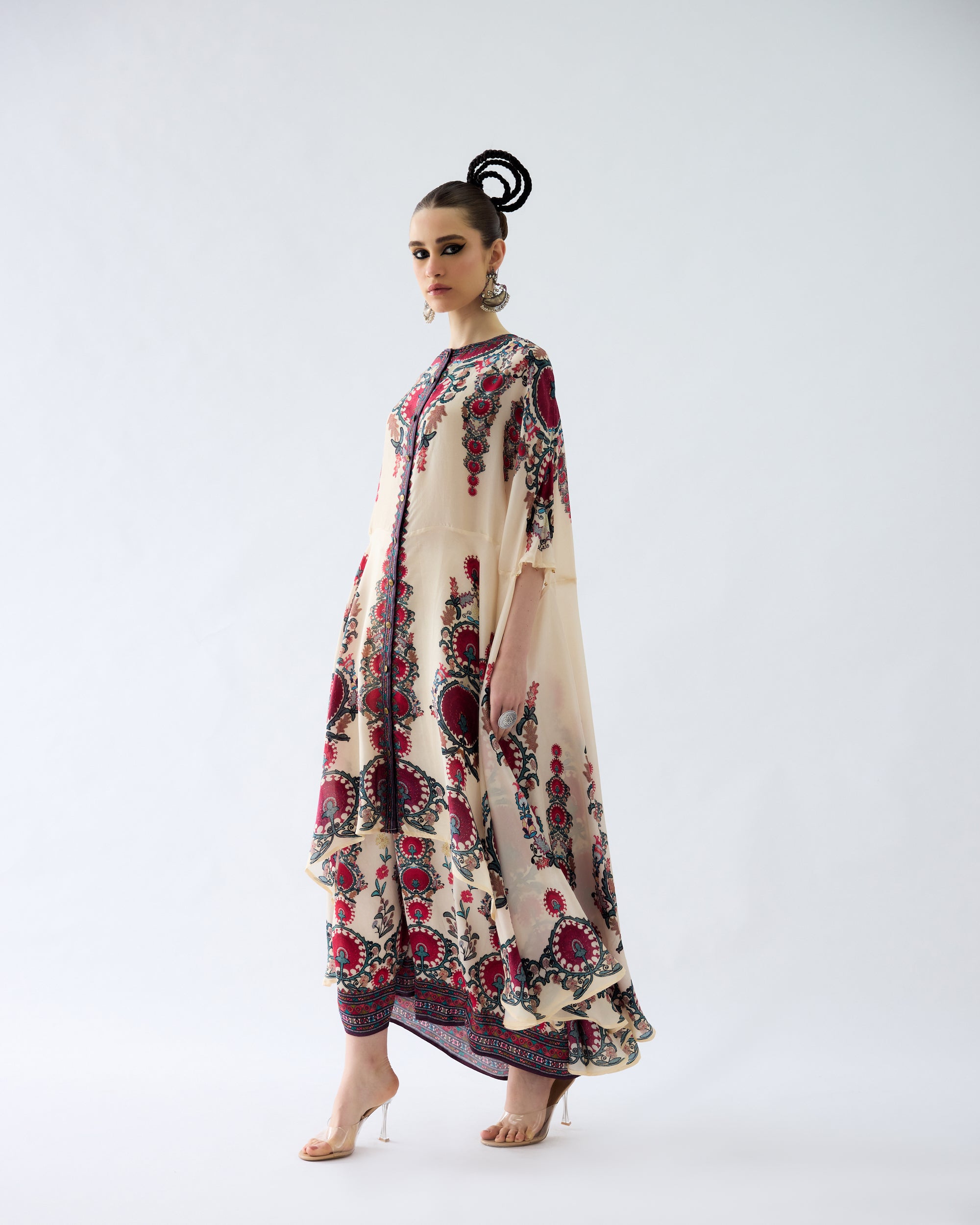 Bukhara : Caprice/Surilee - Maroon