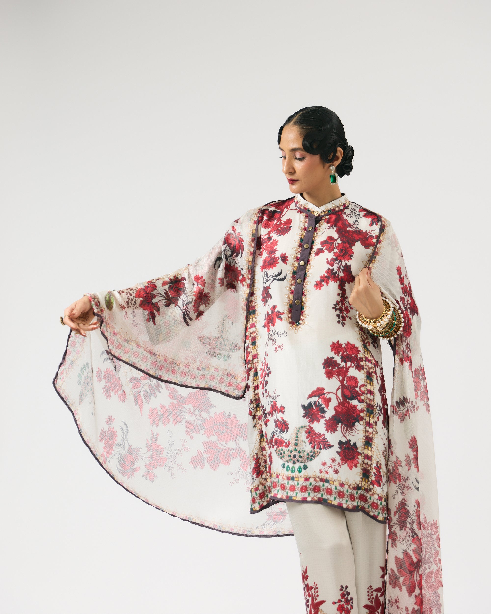 Nizam : Ghazal - Ivory/Red