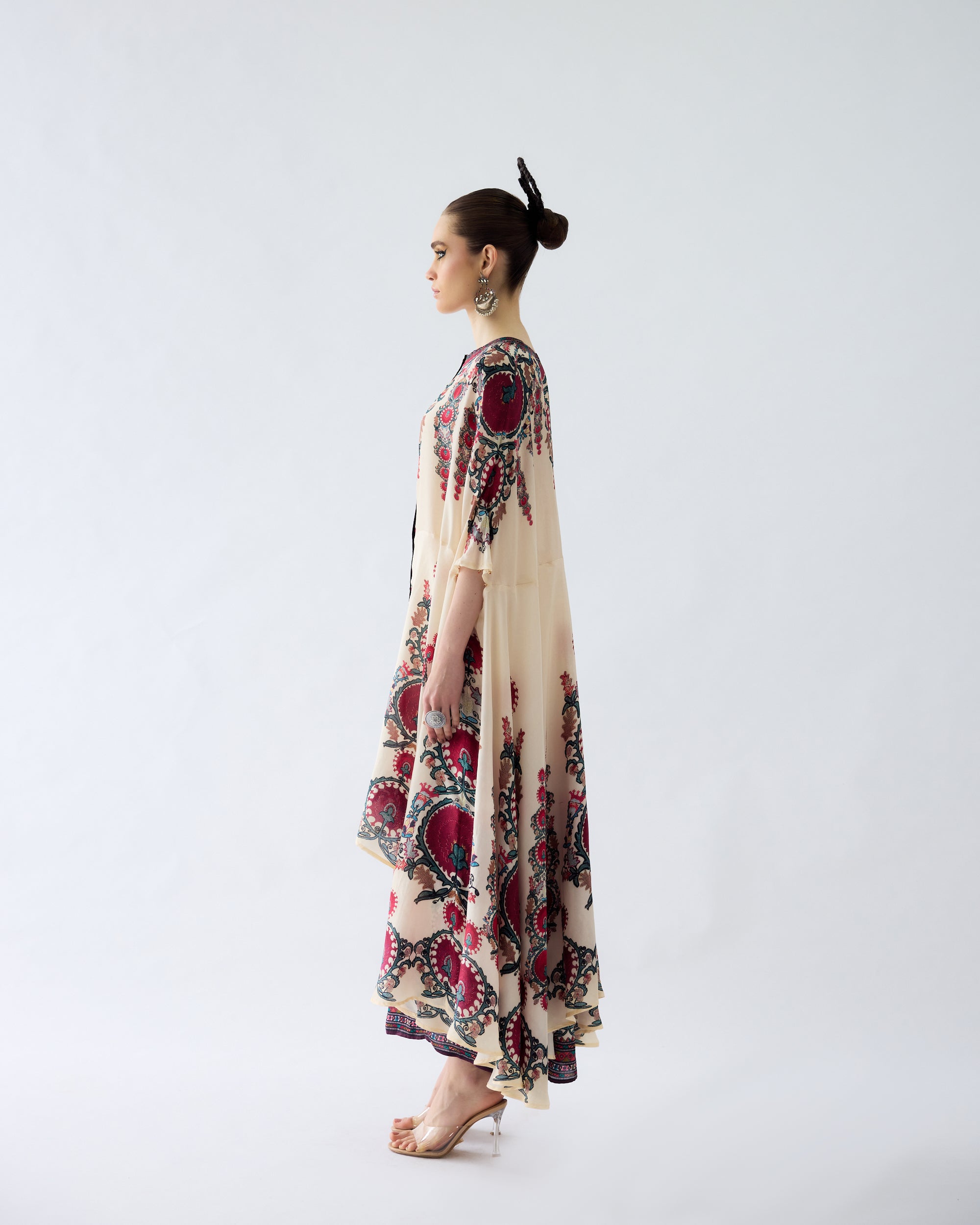 Bukhara : Caprice/Surilee - Maroon